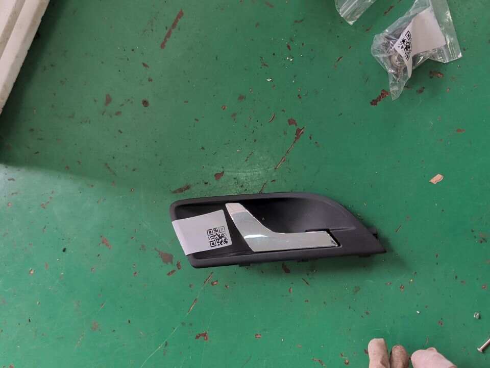 3TD839222RYP 后门内拉手(右)