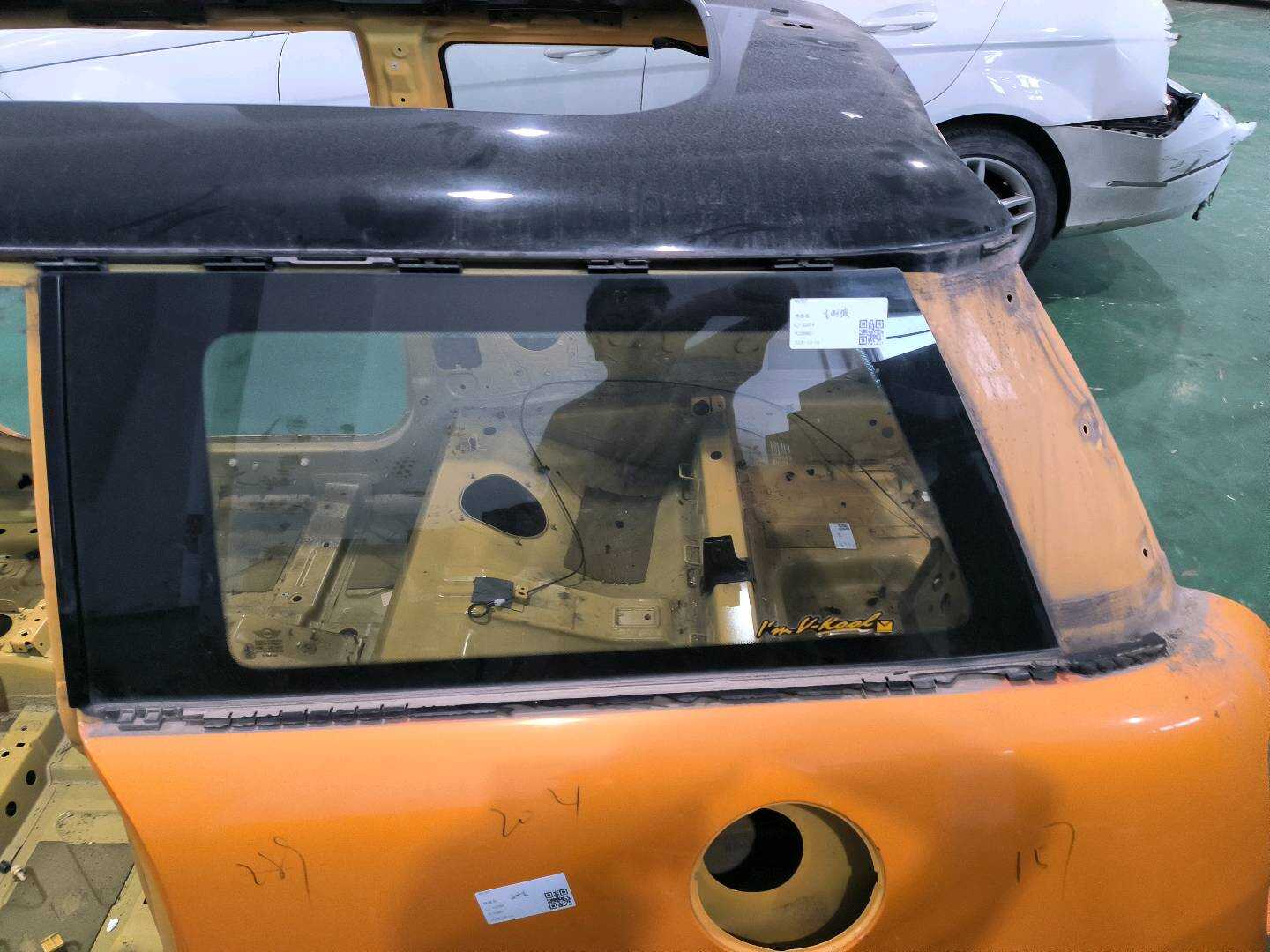 51377146499 车窗玻璃 绿色 左