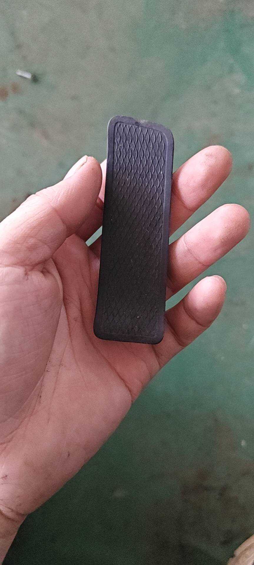 6047018200 右前车门拉手盒垫