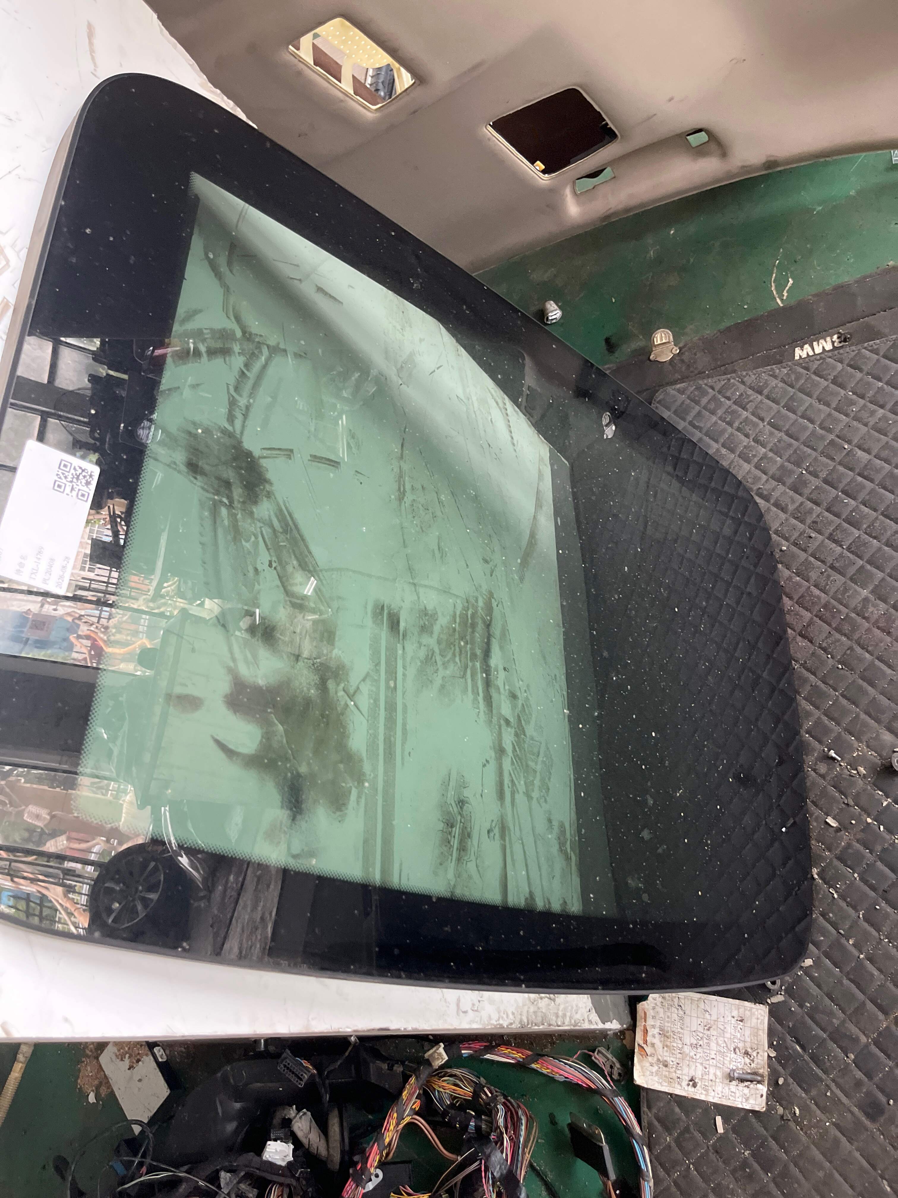 54107399482 Sunroof Glass