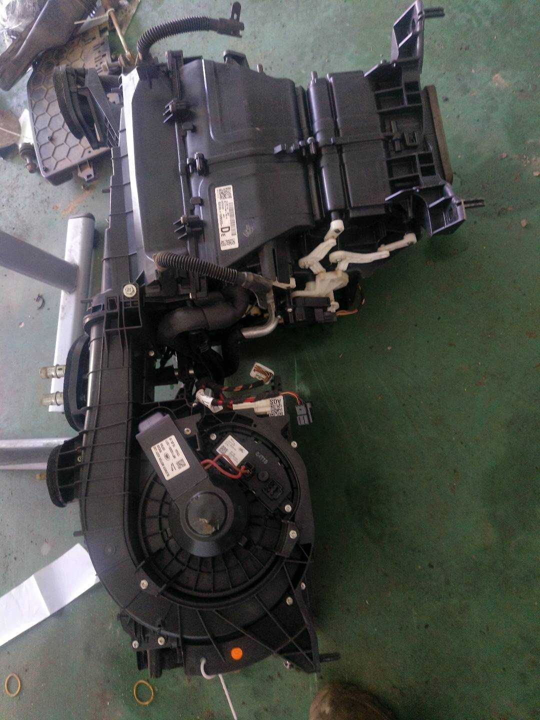 T2H19073 蒸发器总成(带鼓风机)