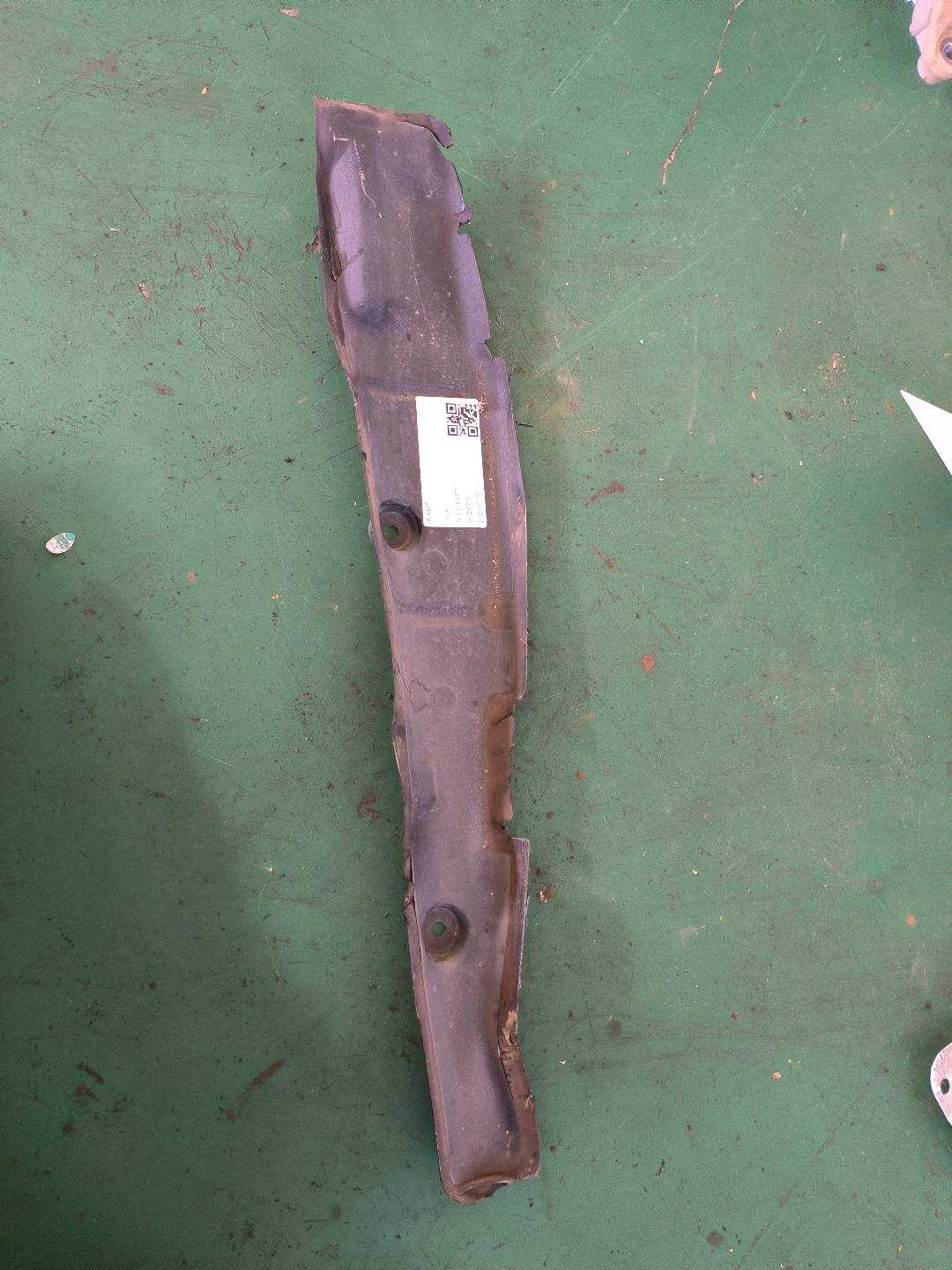 L8WD821112 前叶子板后部隔音板(右)
