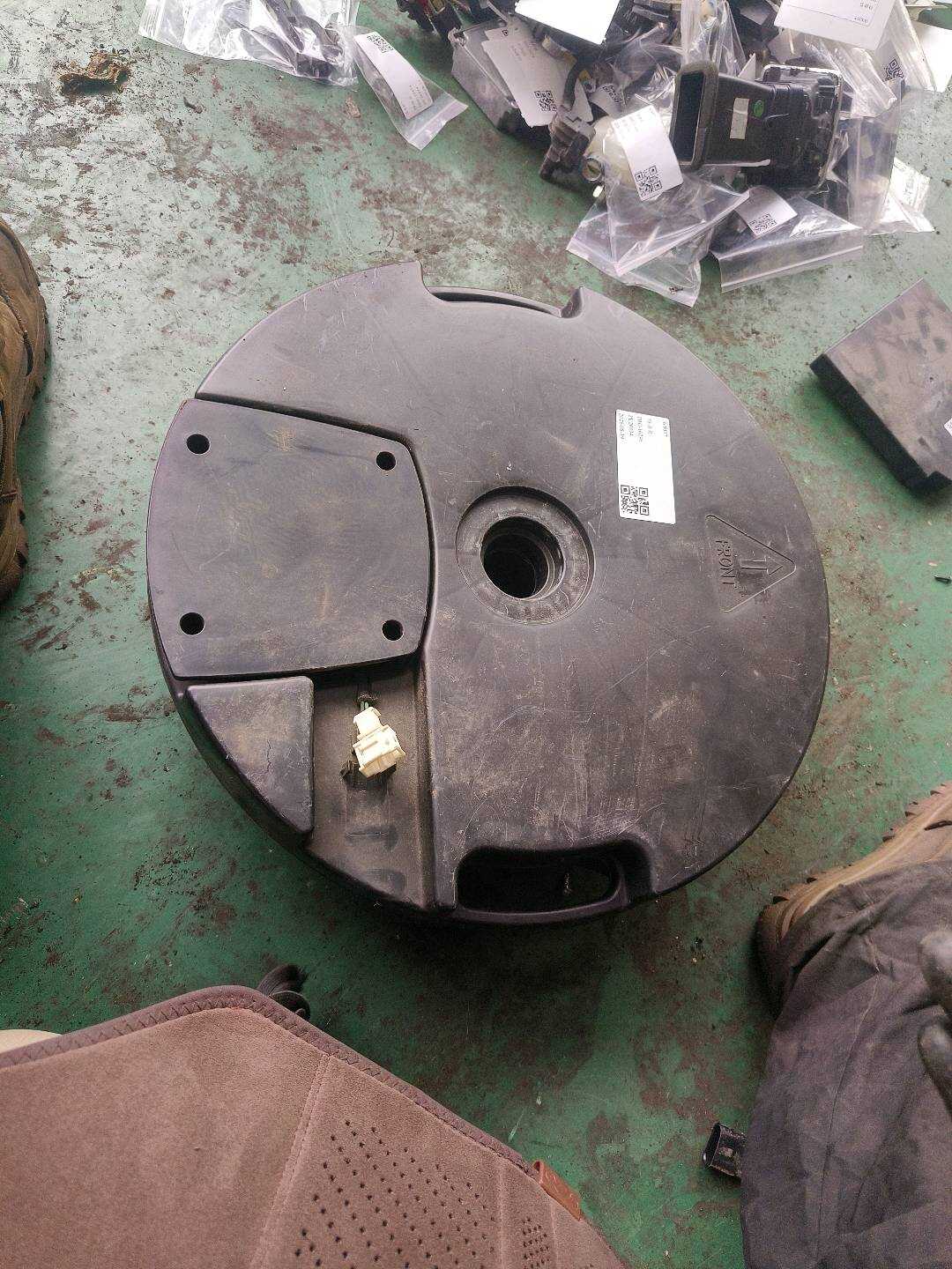 L8UD035382 Rear Parcel Shelf Speaker, Center