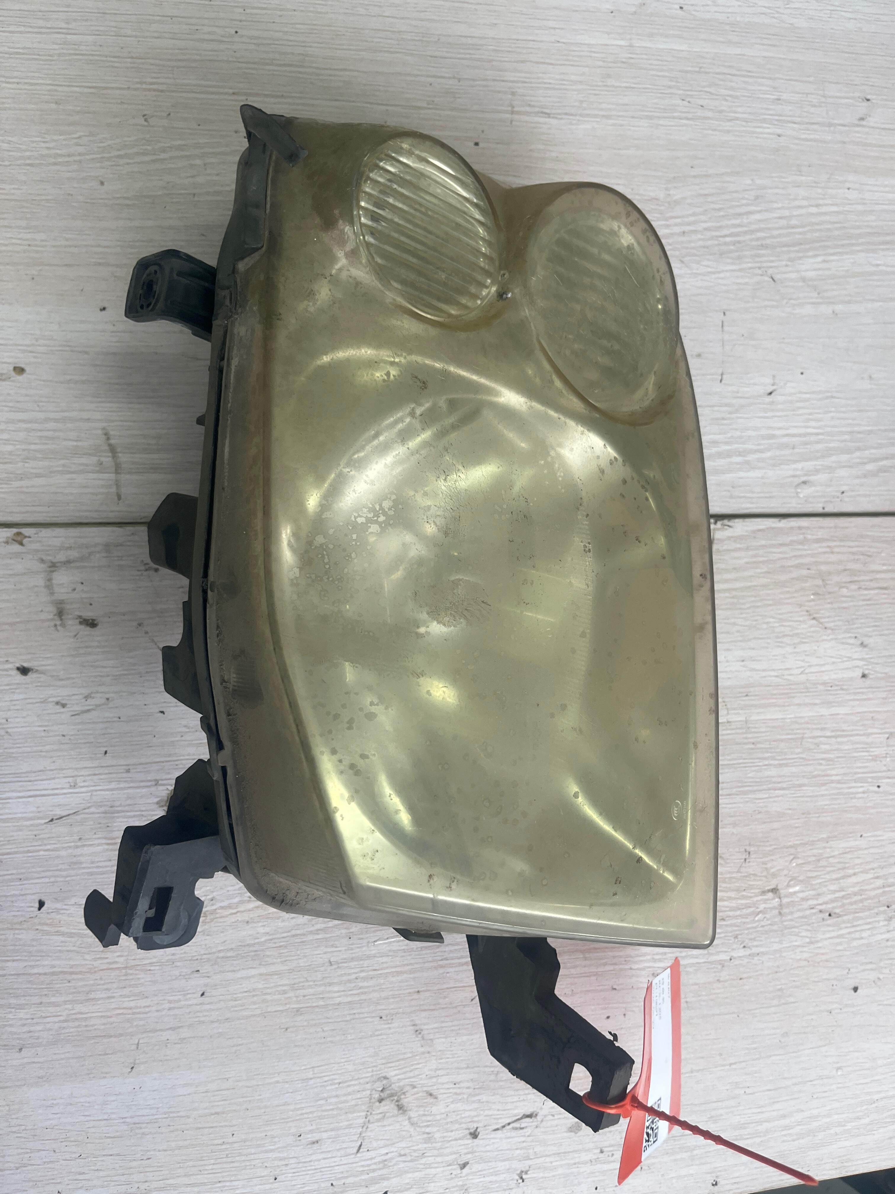 26060VK400E301 前大灯(左)