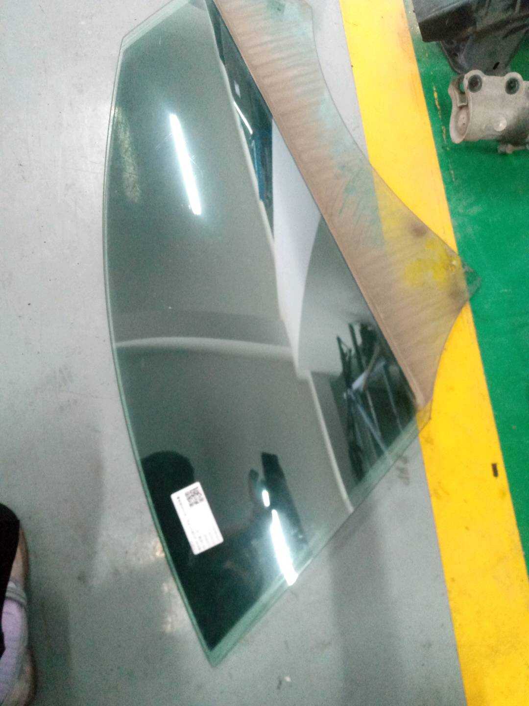 C2Z2818 Front Door Glass, Right