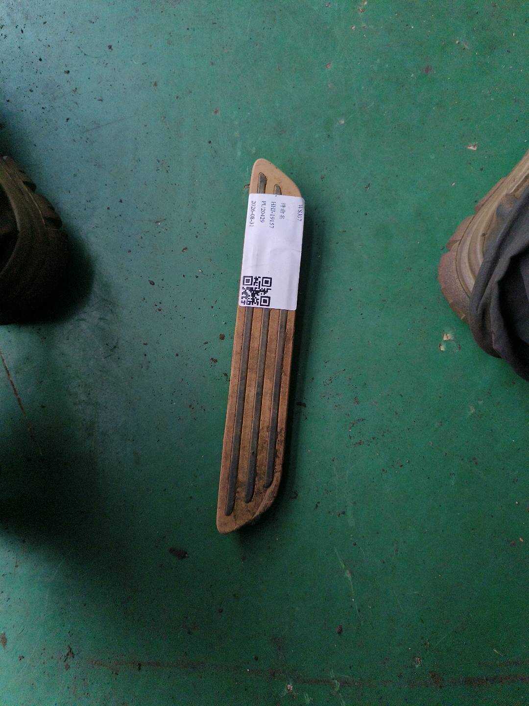 95855579300 后门槛装饰板（左外）