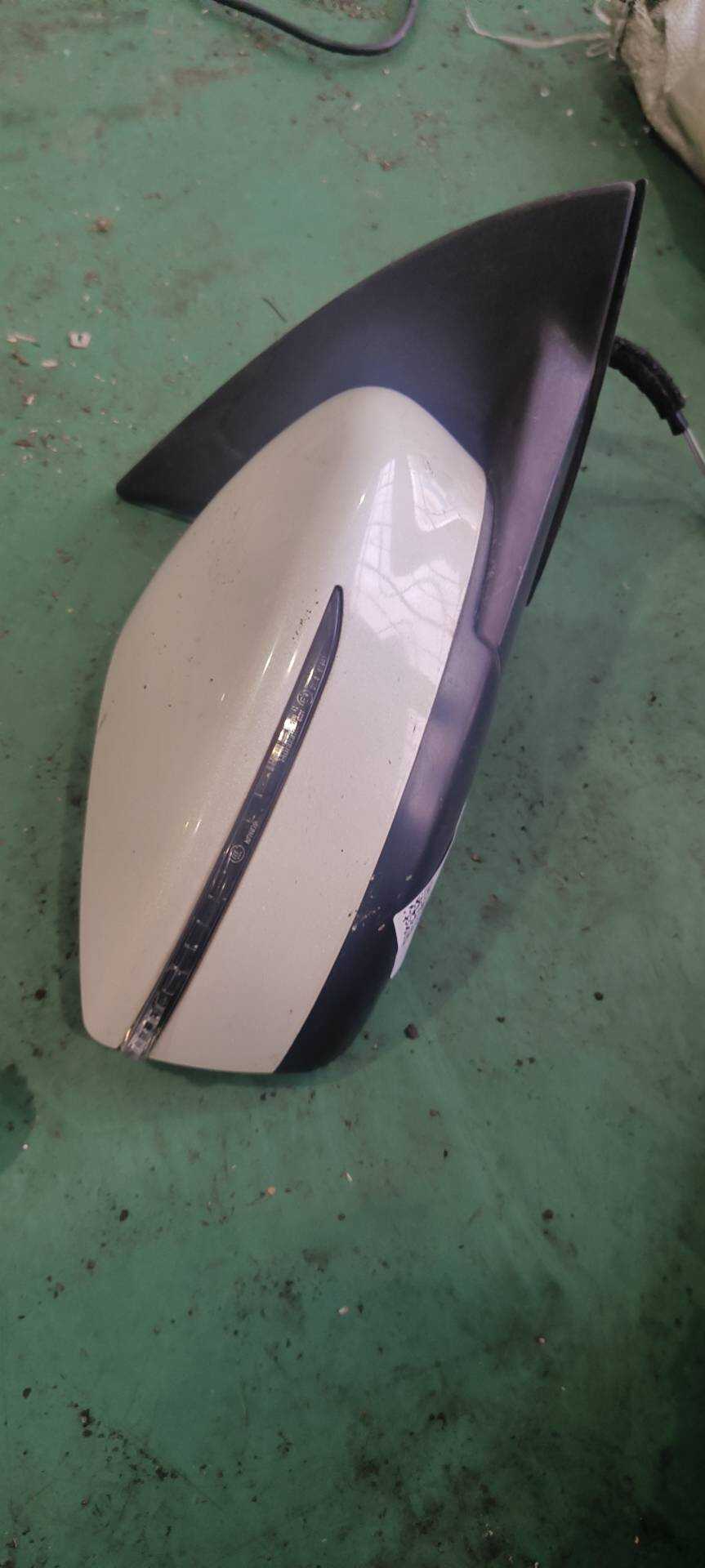 963015MB0A Side Mirror Half Assembly, Right