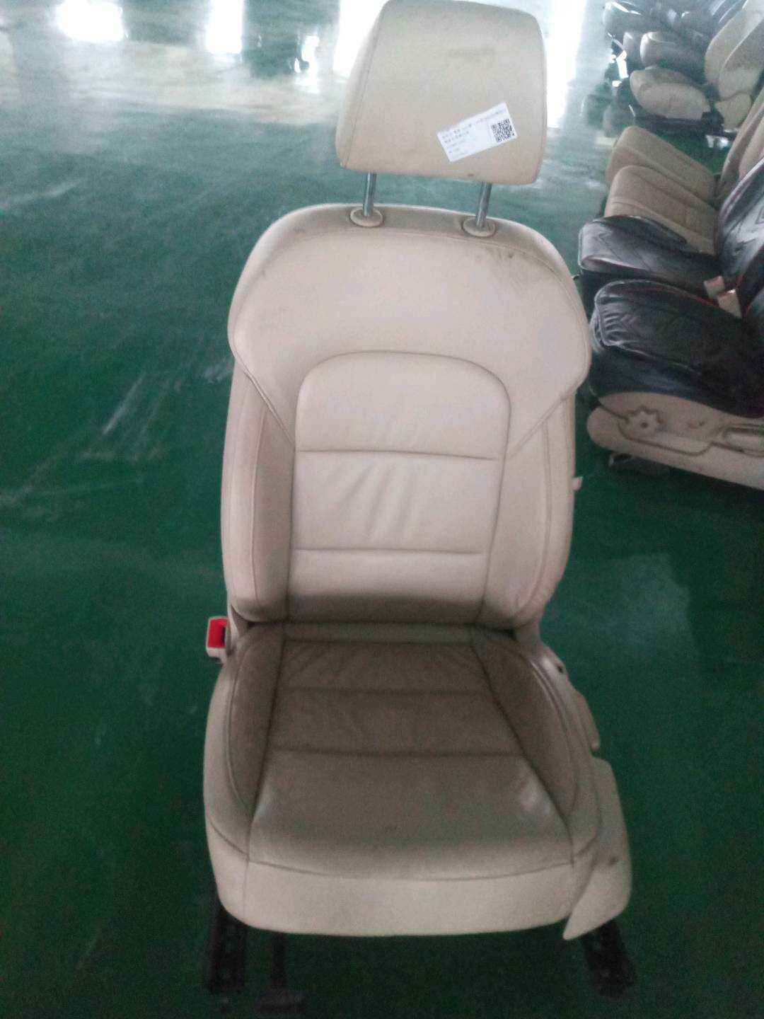 3TD881045C 驾驶员座椅总成