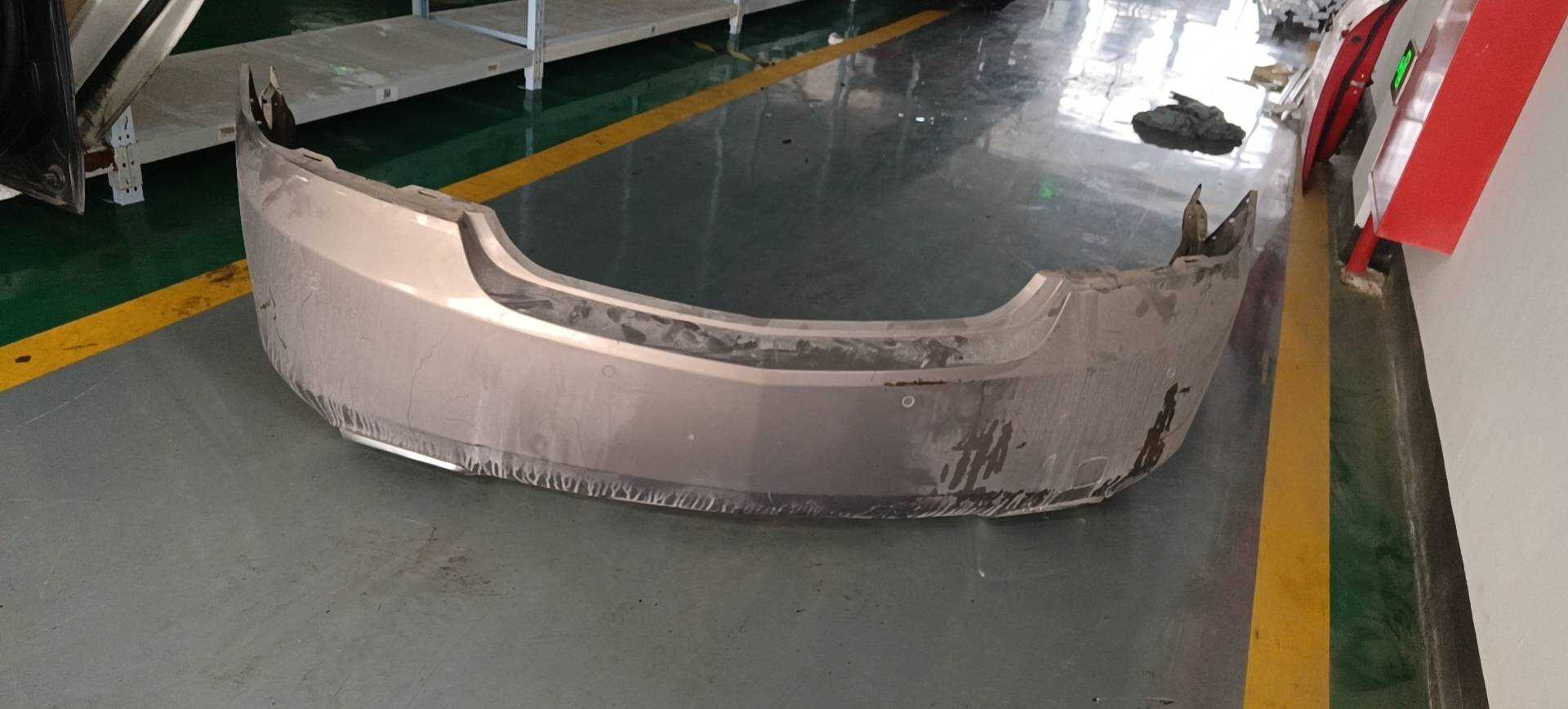22945636 Rear Bumper Cover