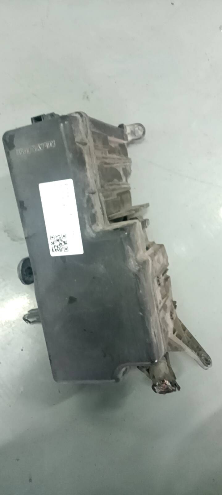 8267233260 发动机保险盒