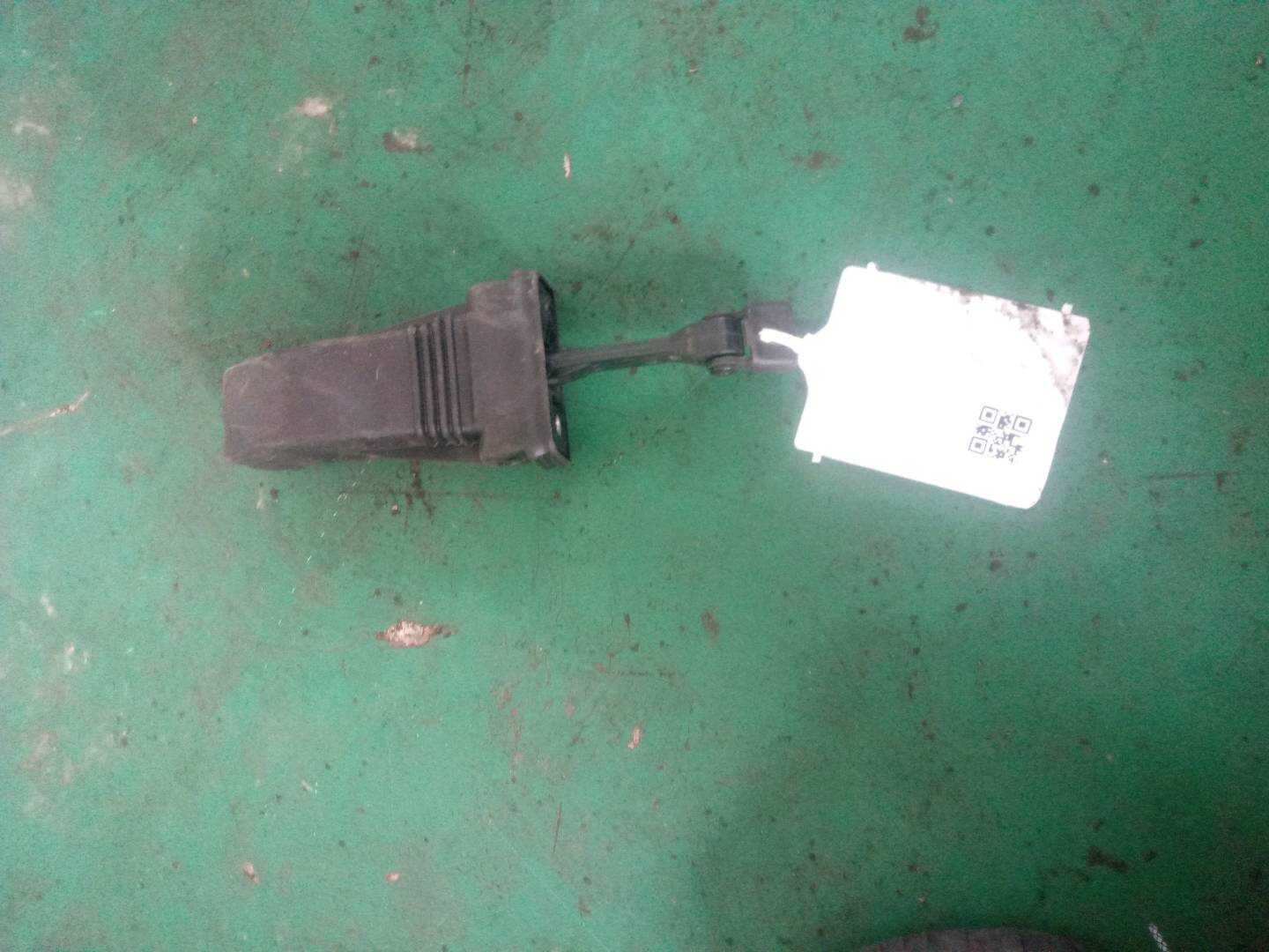 L8W0837249 前门限位器(右)