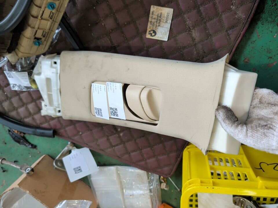 6242048080A0 B柱内衬(左上)