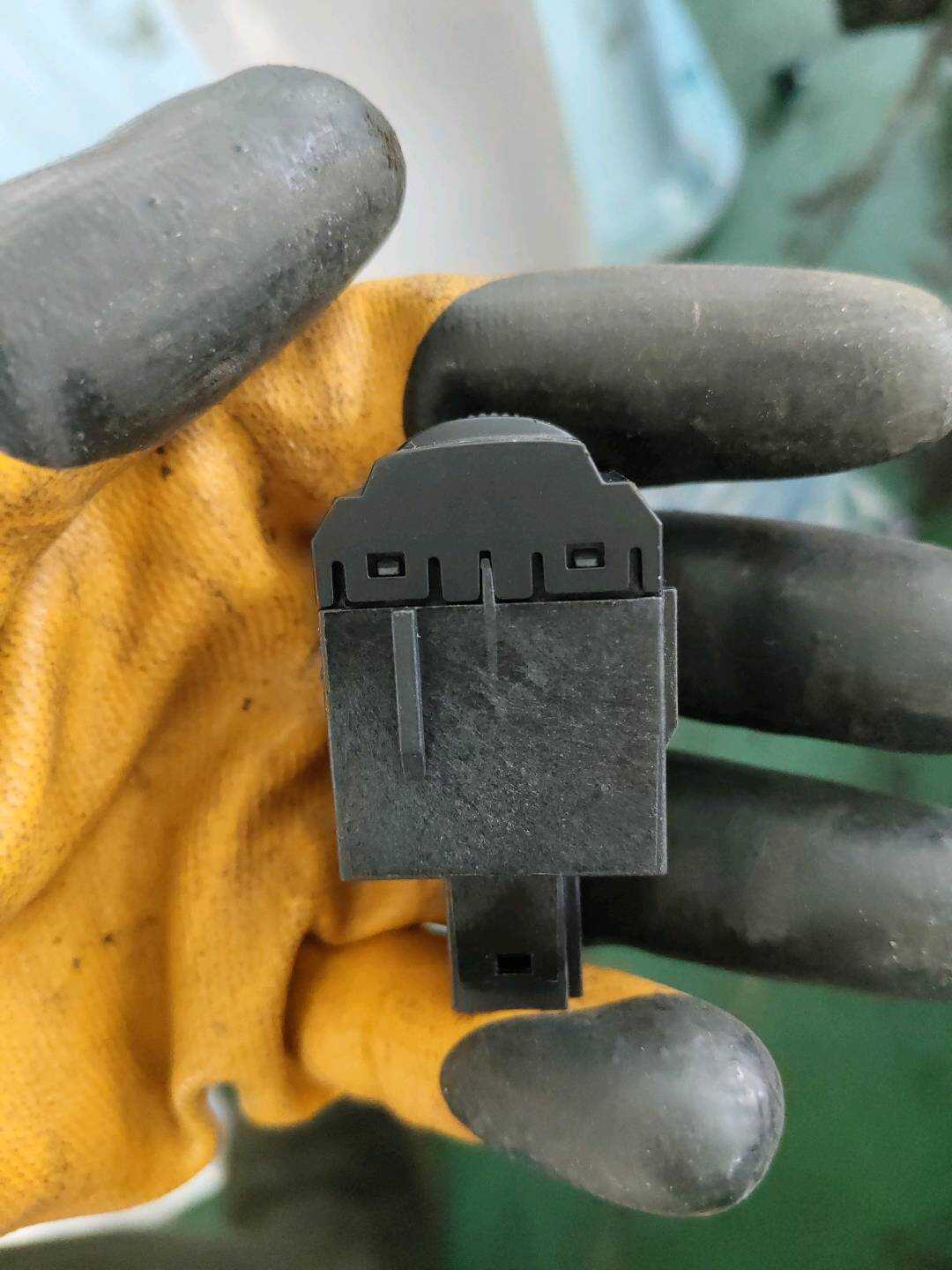 B029154 Headlight Beam Level Adjustment Switch