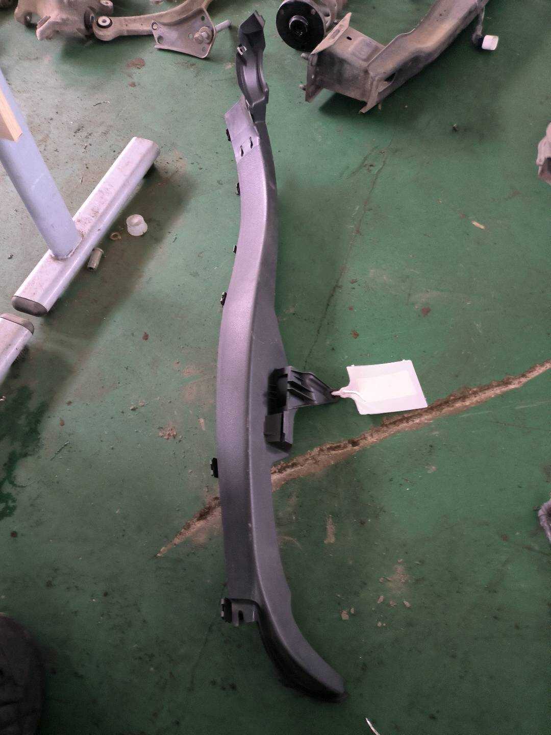 A20569031059051 C柱内衬(左下)