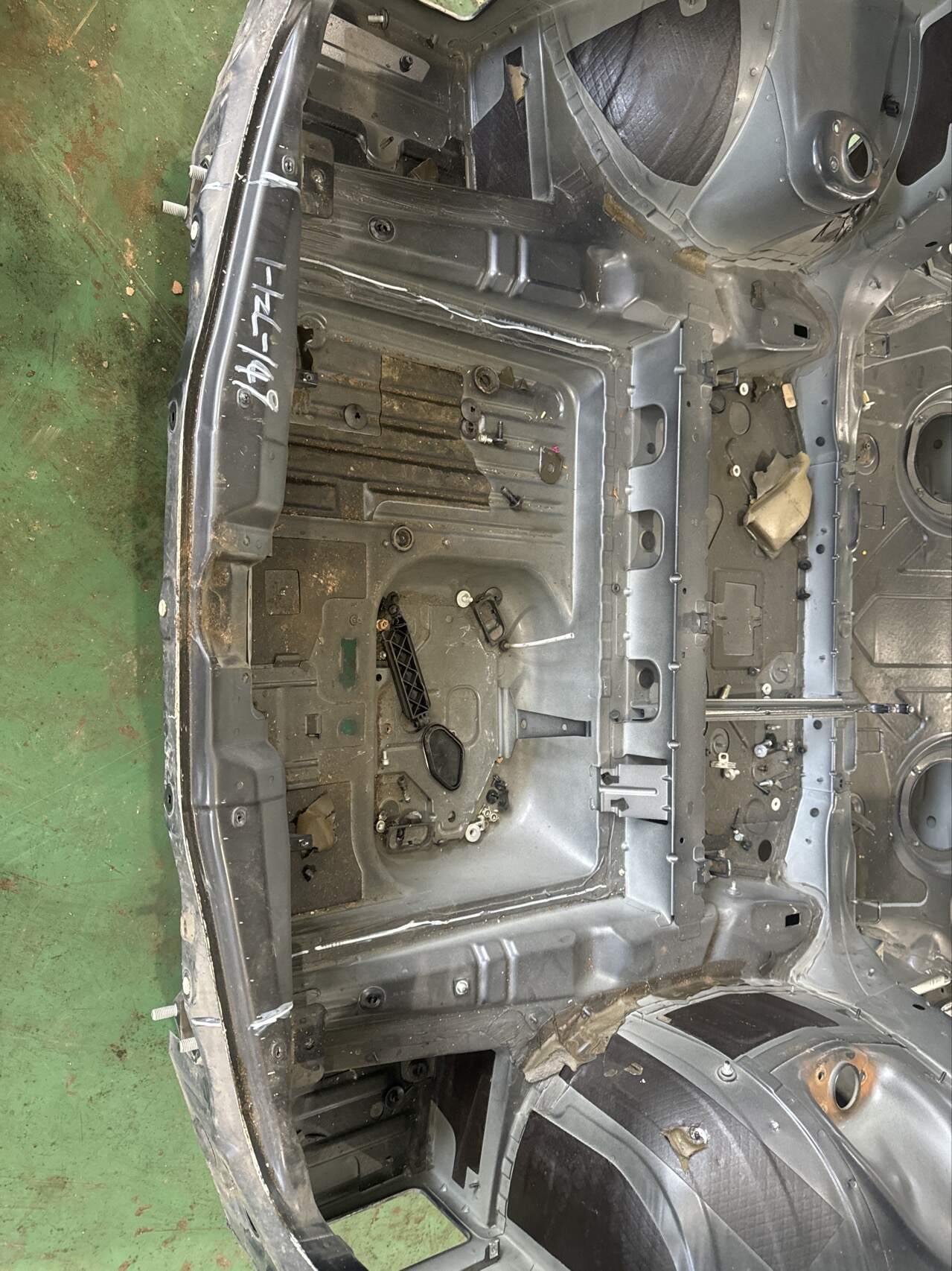 41003449737 Trunk Floor Panel