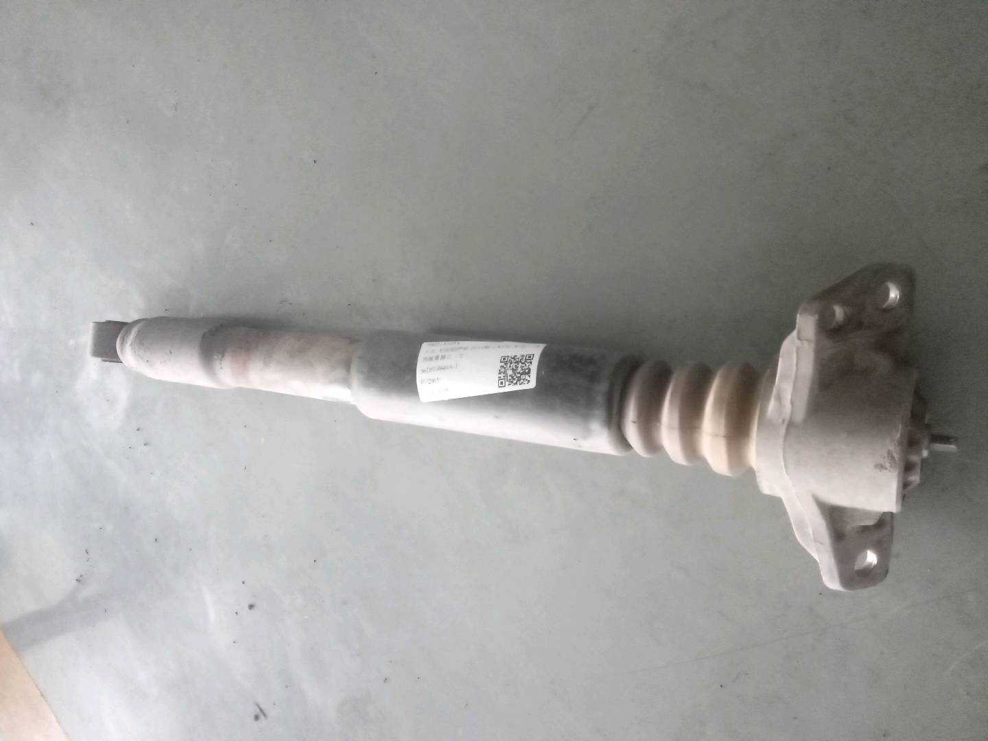 56D513049A 后减震器芯（右）