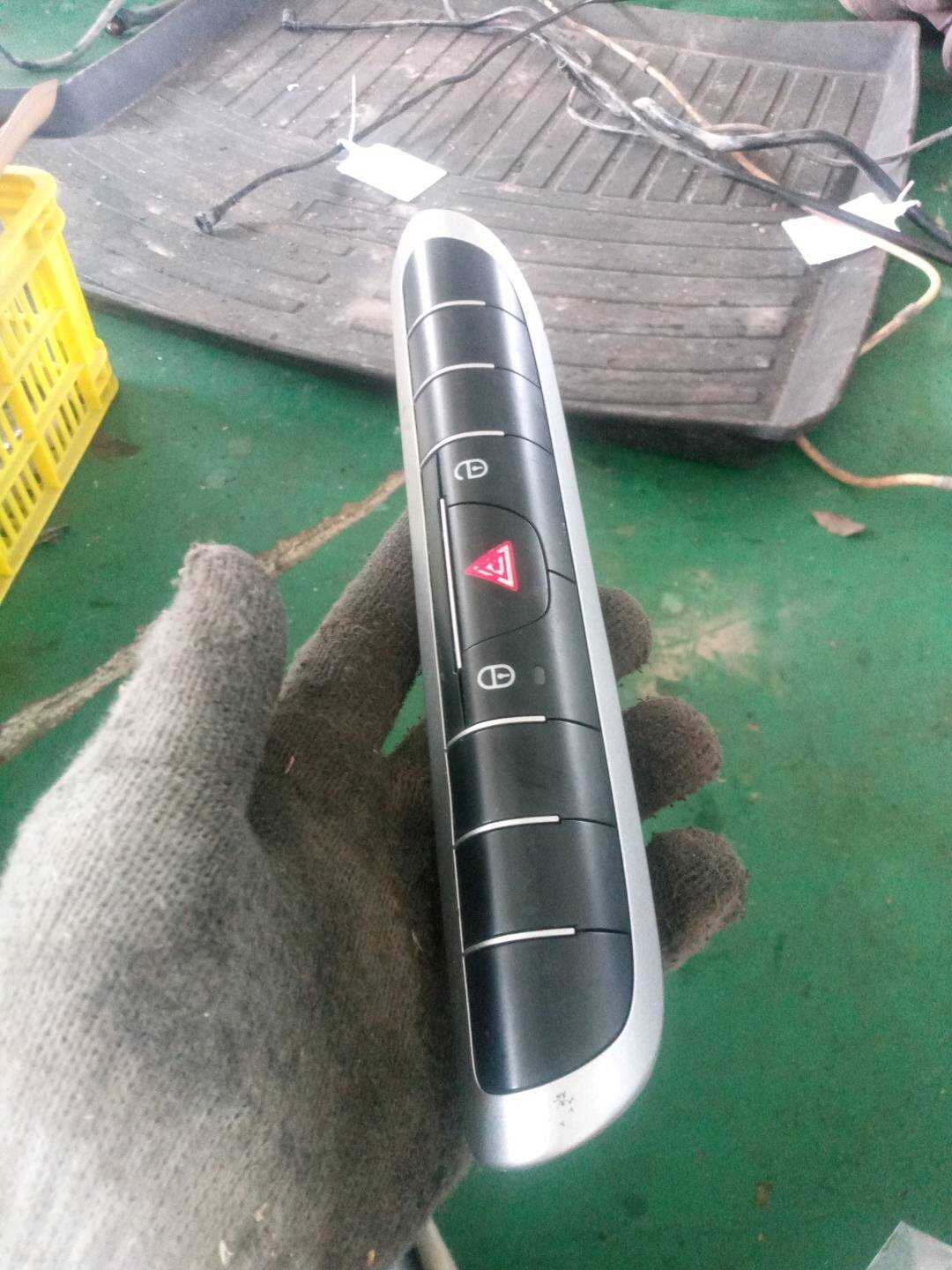 A4518209410 仪表台中部控制开关组