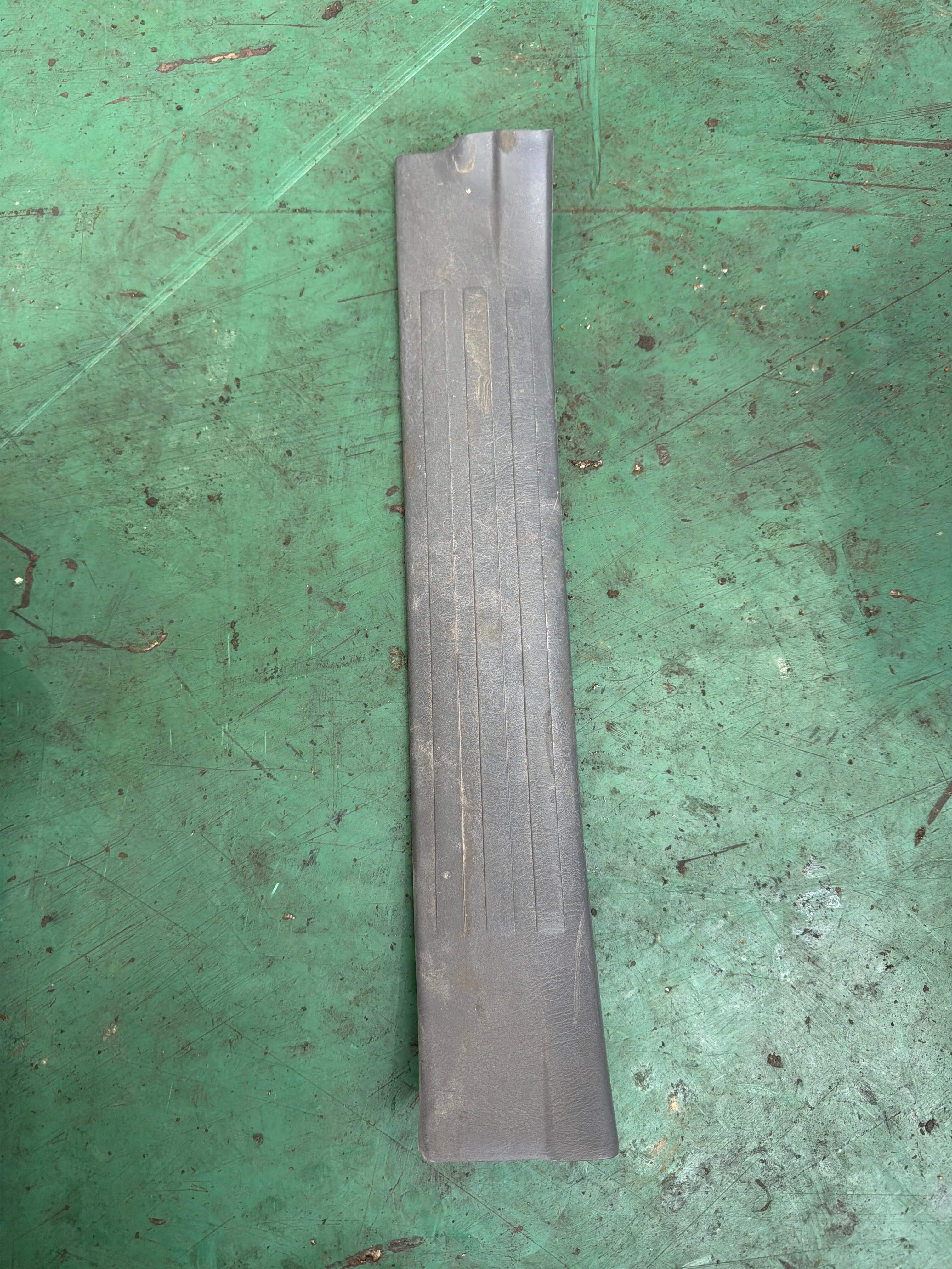 6791760081B1 后门槛装饰板(右)