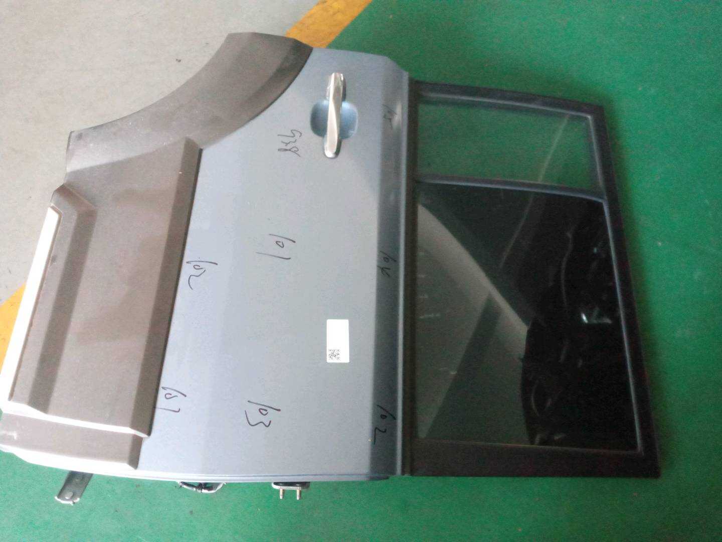 6201020Y31 后门壳（右）