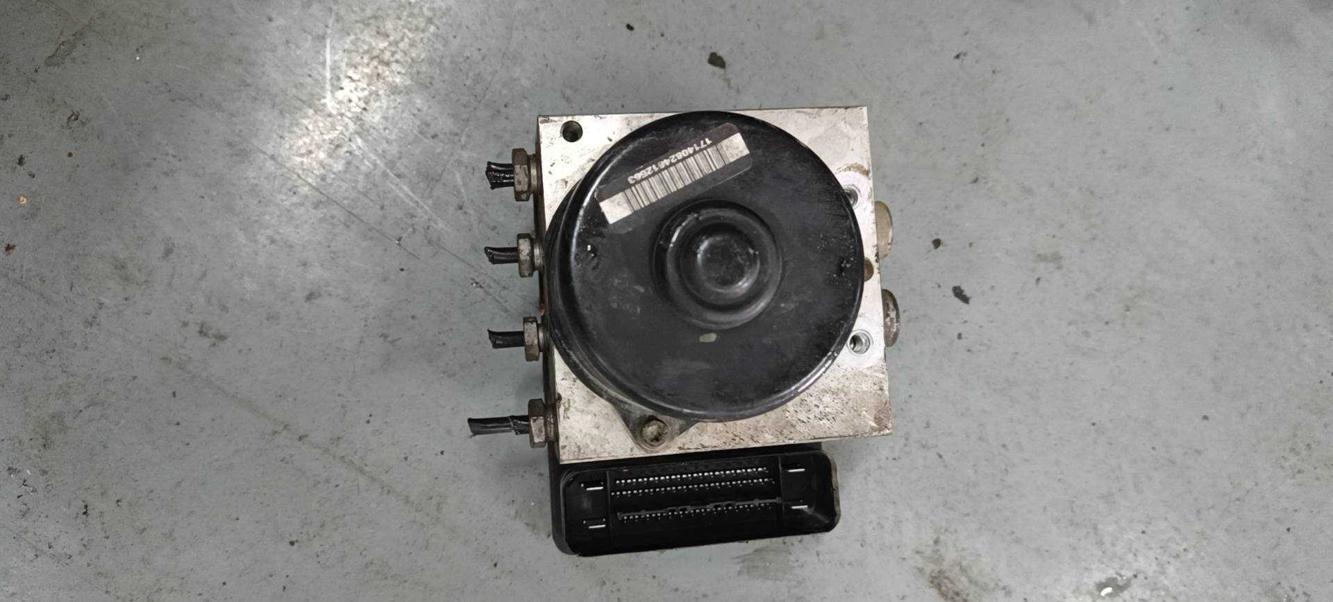 AL8Z2C215A ABS泵总成