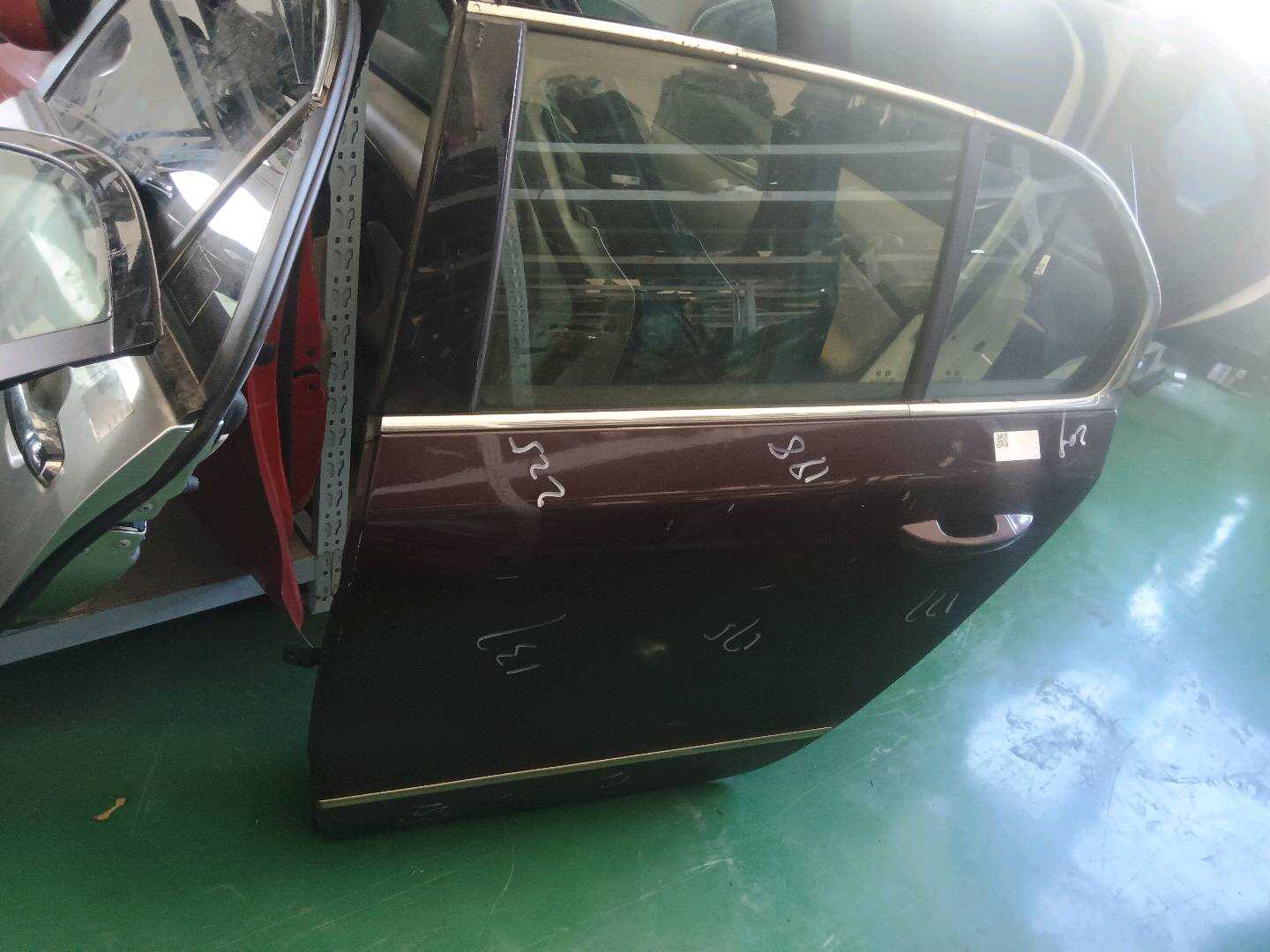 3T5833055 后门壳（左）