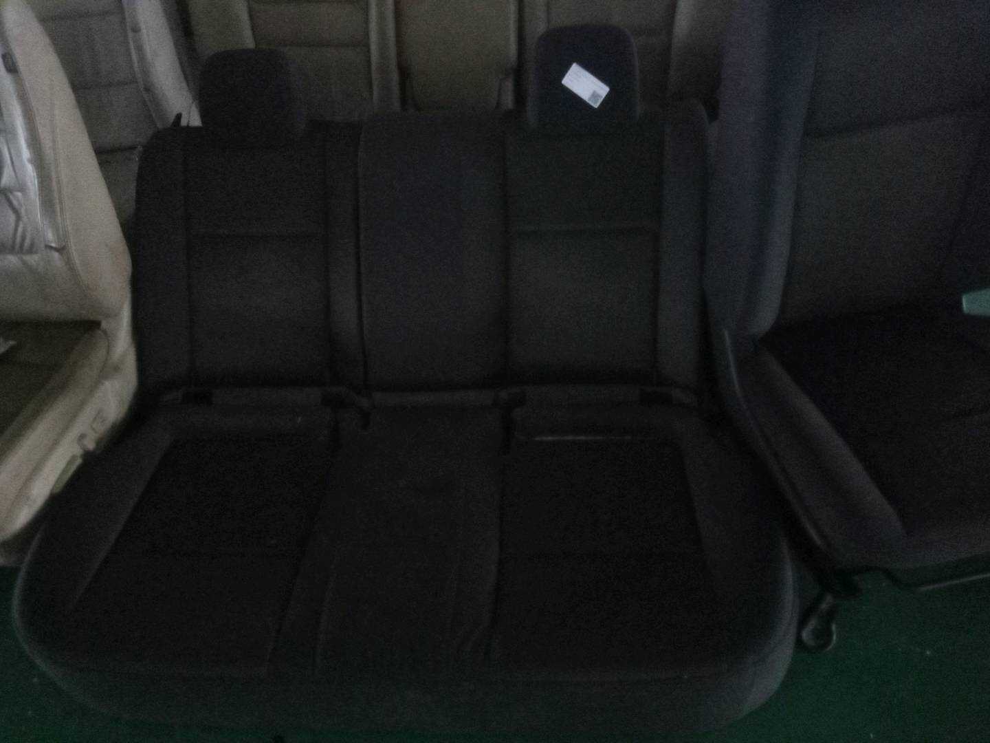 883002DT1D 后排座椅总成