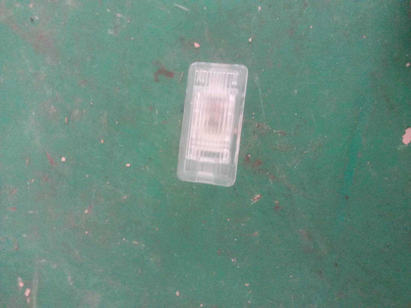 63319270506 行李箱灯