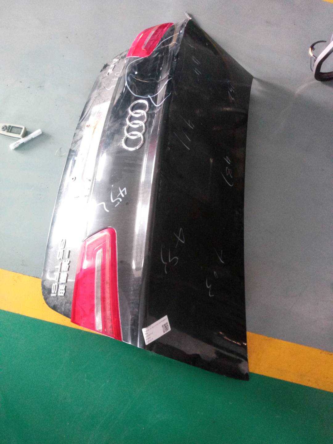 L4GD827023 尾盖总成