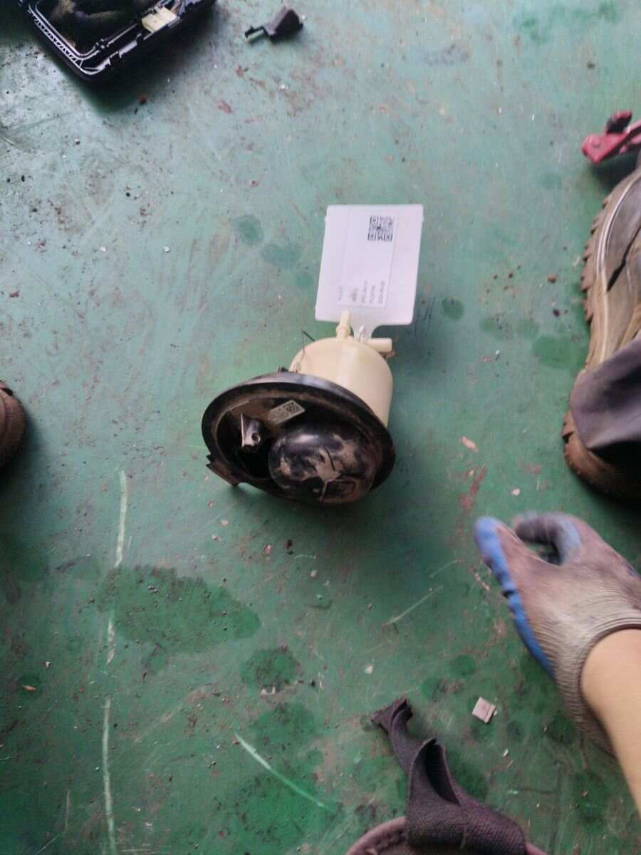 95862042100 燃油滤清器