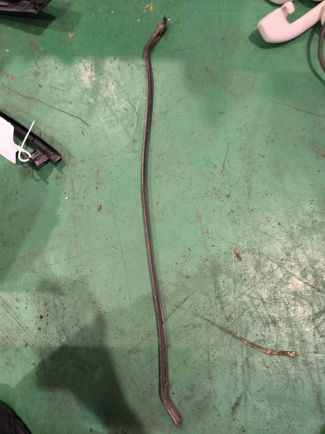 828394GA1B 后门护条,左