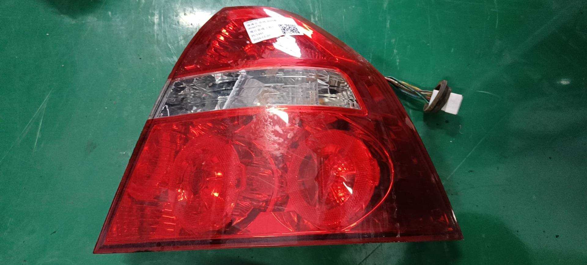 9046770 Tail Light Assembly, Right