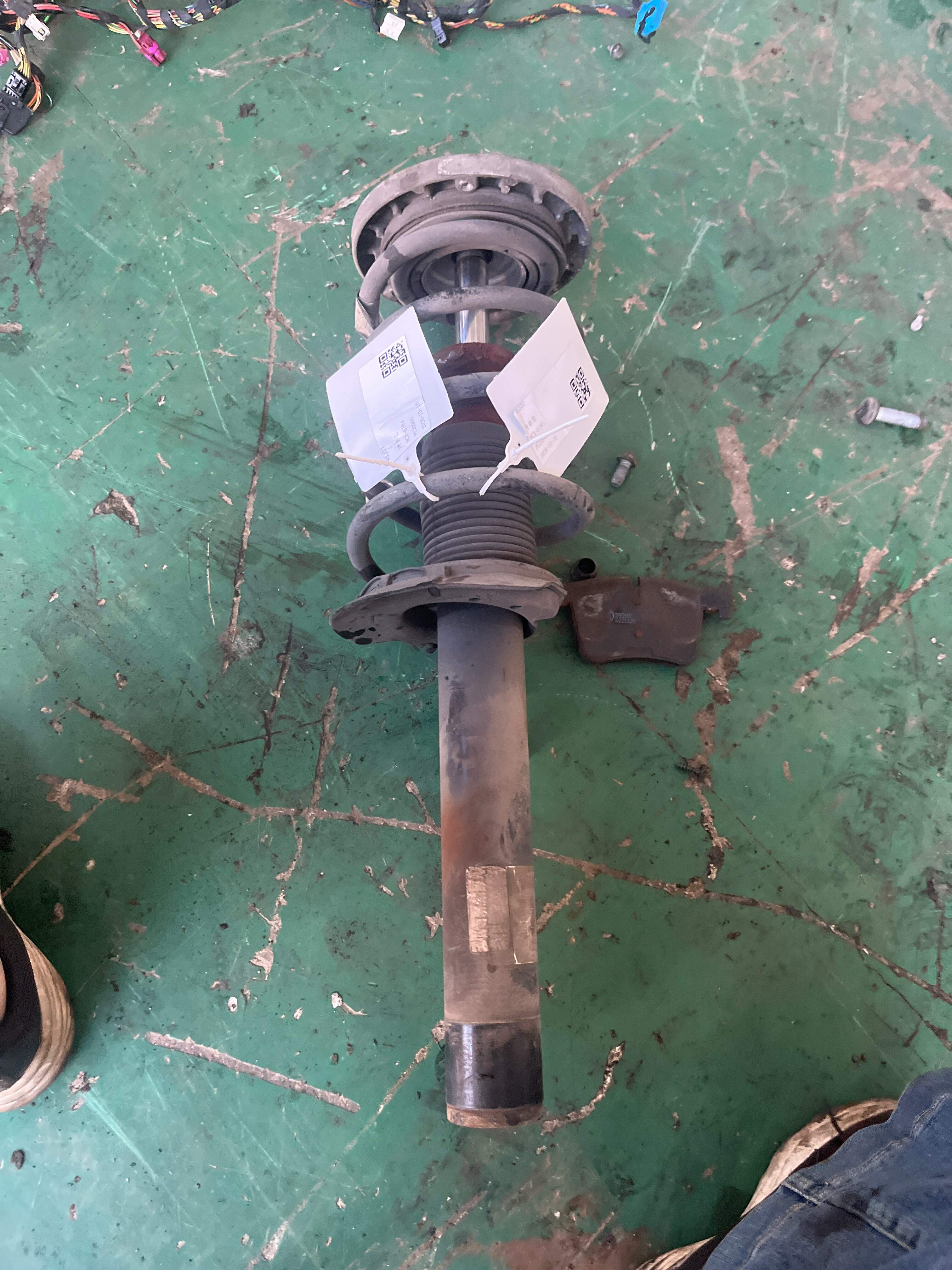 31306852158 Front Shock Absorber Mount