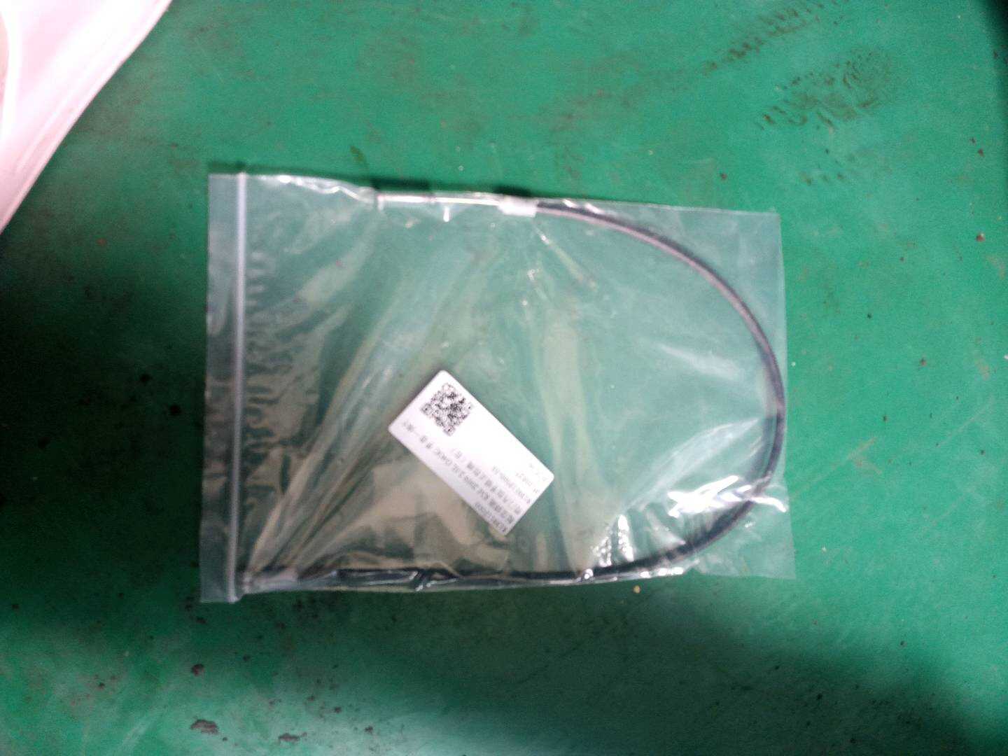 813911F000 前门内拉手锁止拉线(右)