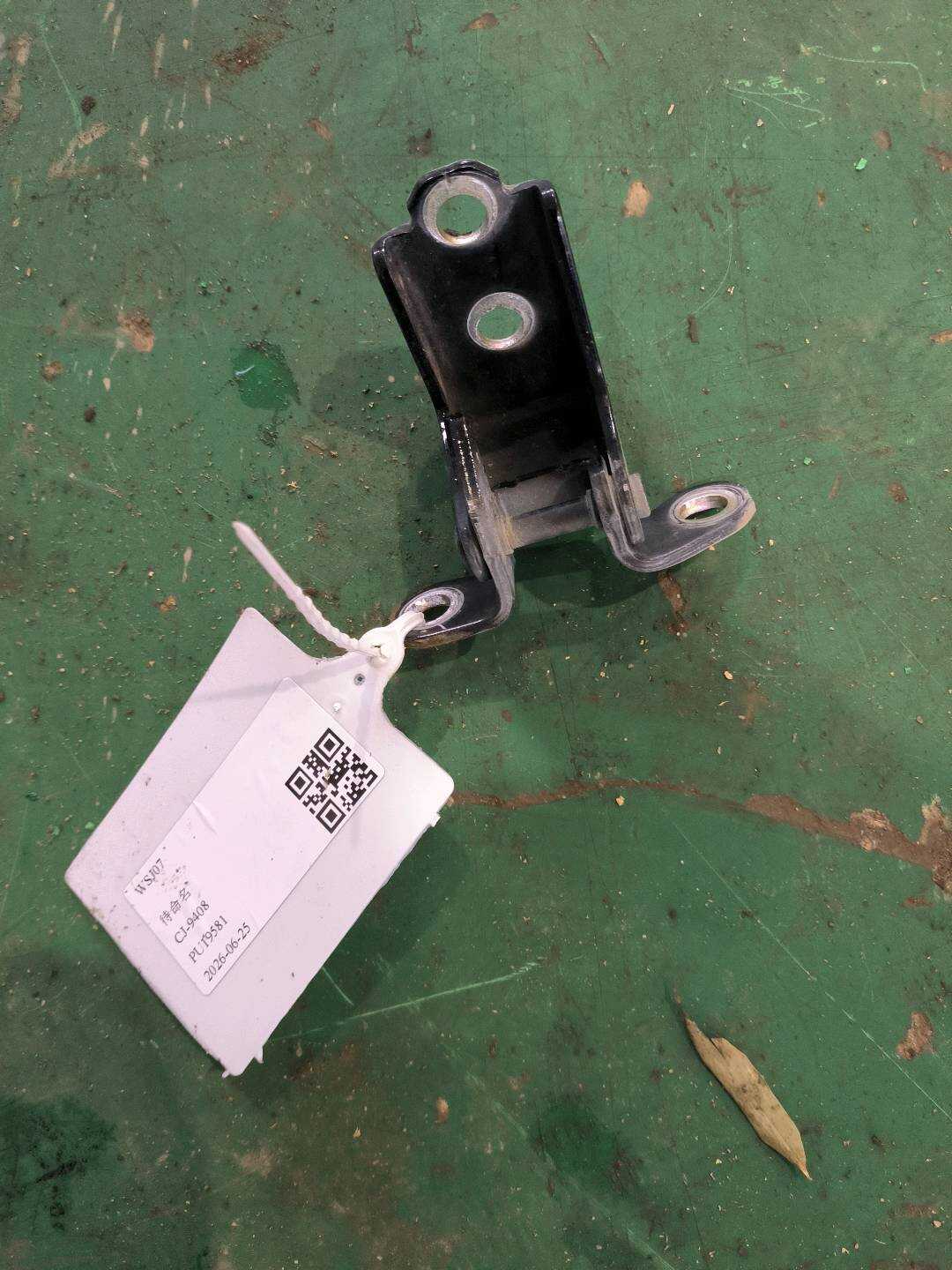 67920T4NH01ZZ 右后门铰链(右下)