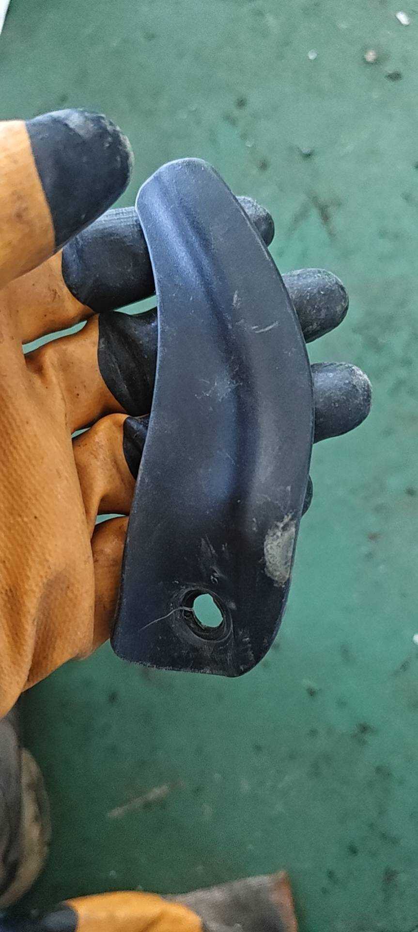8R0827555 尾盖左护盖板