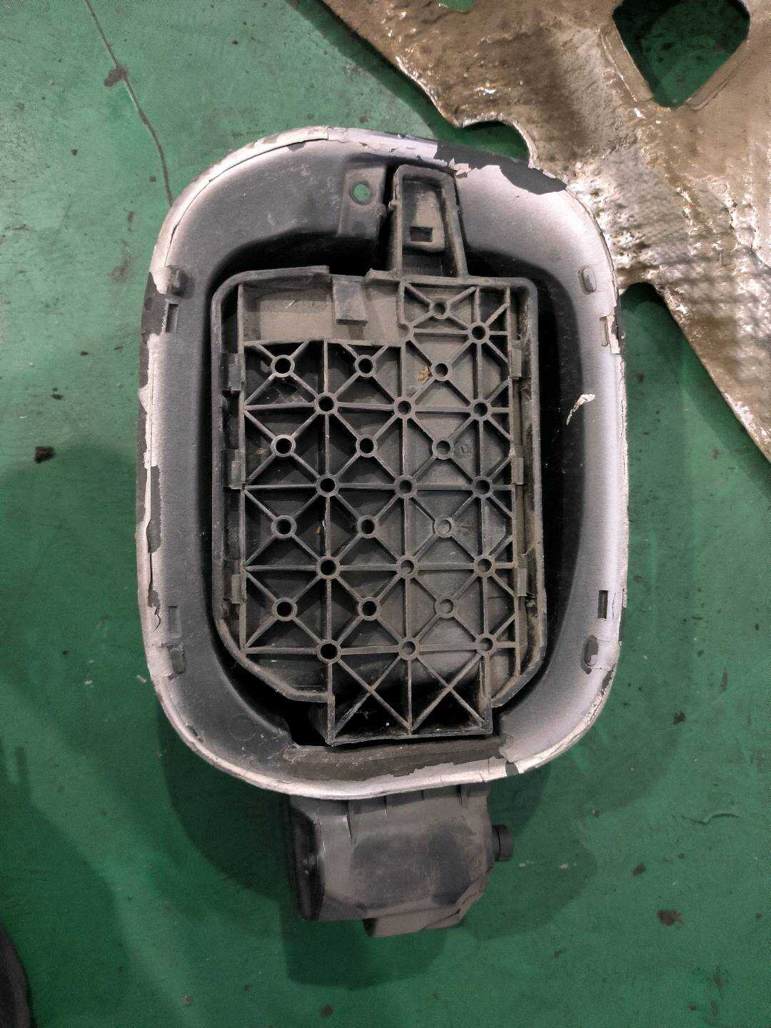 8R0809999B Fuel Tank Filler Base