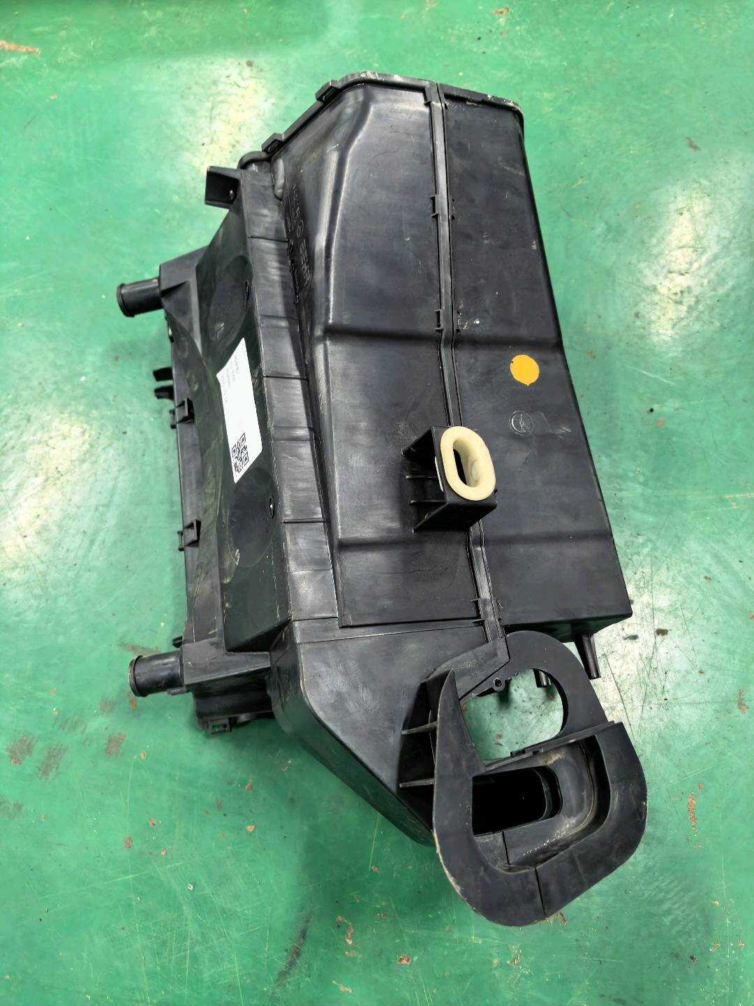 A2118302203 外壳