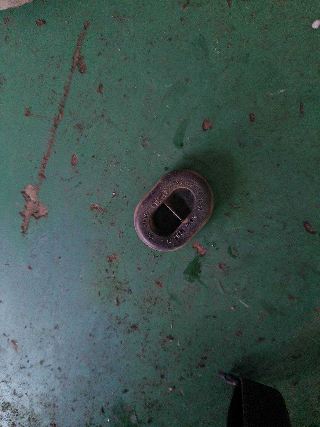 A0029981301 套管