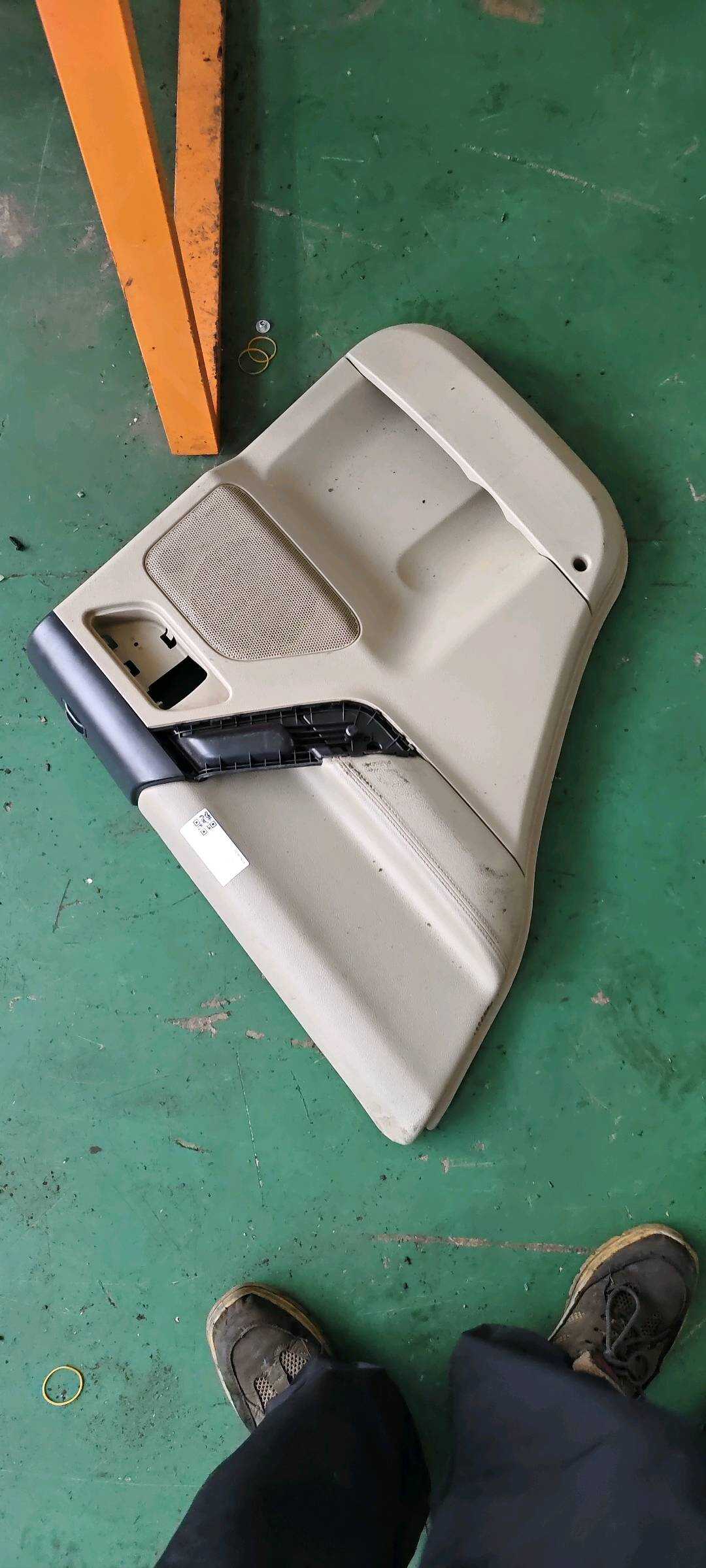 LR007885 Rear Door Trim Panel, Left