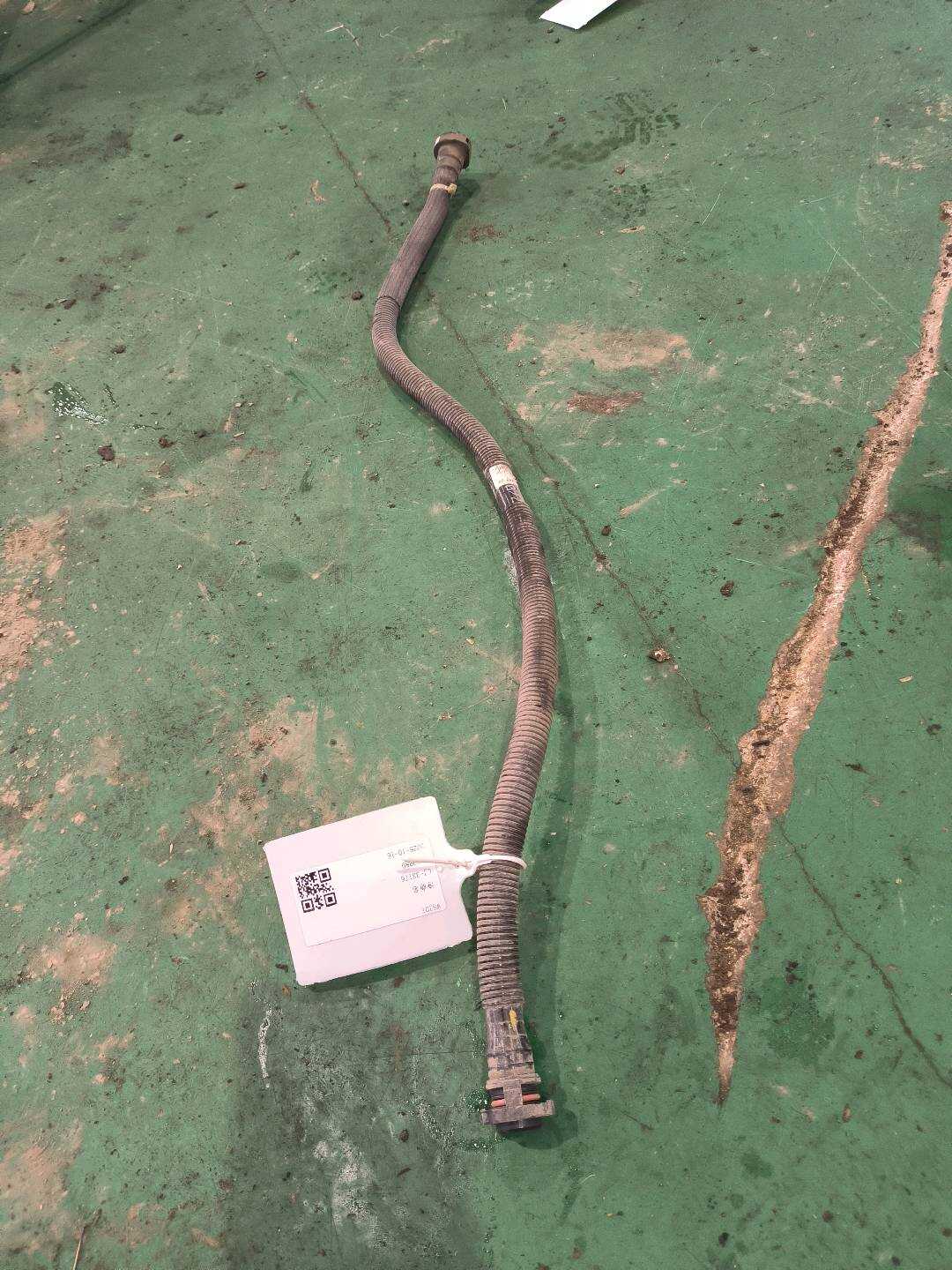 16126765748 Fuel Tank Vent Pipe