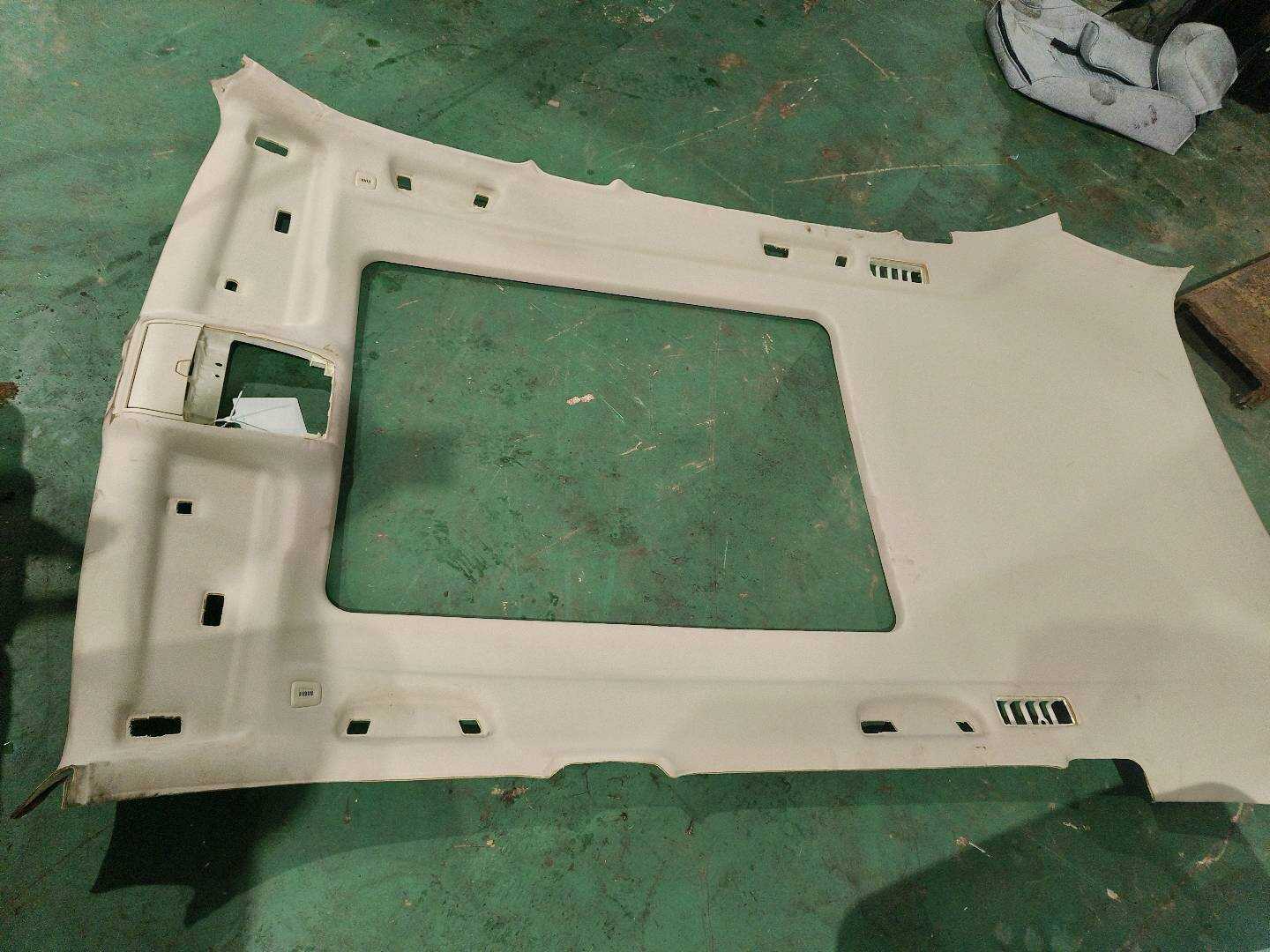 51447354739 全景车顶衬里