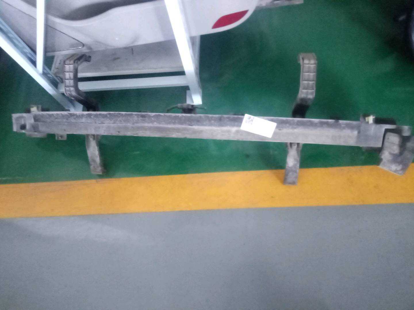 866310U700 后保险杠骨架