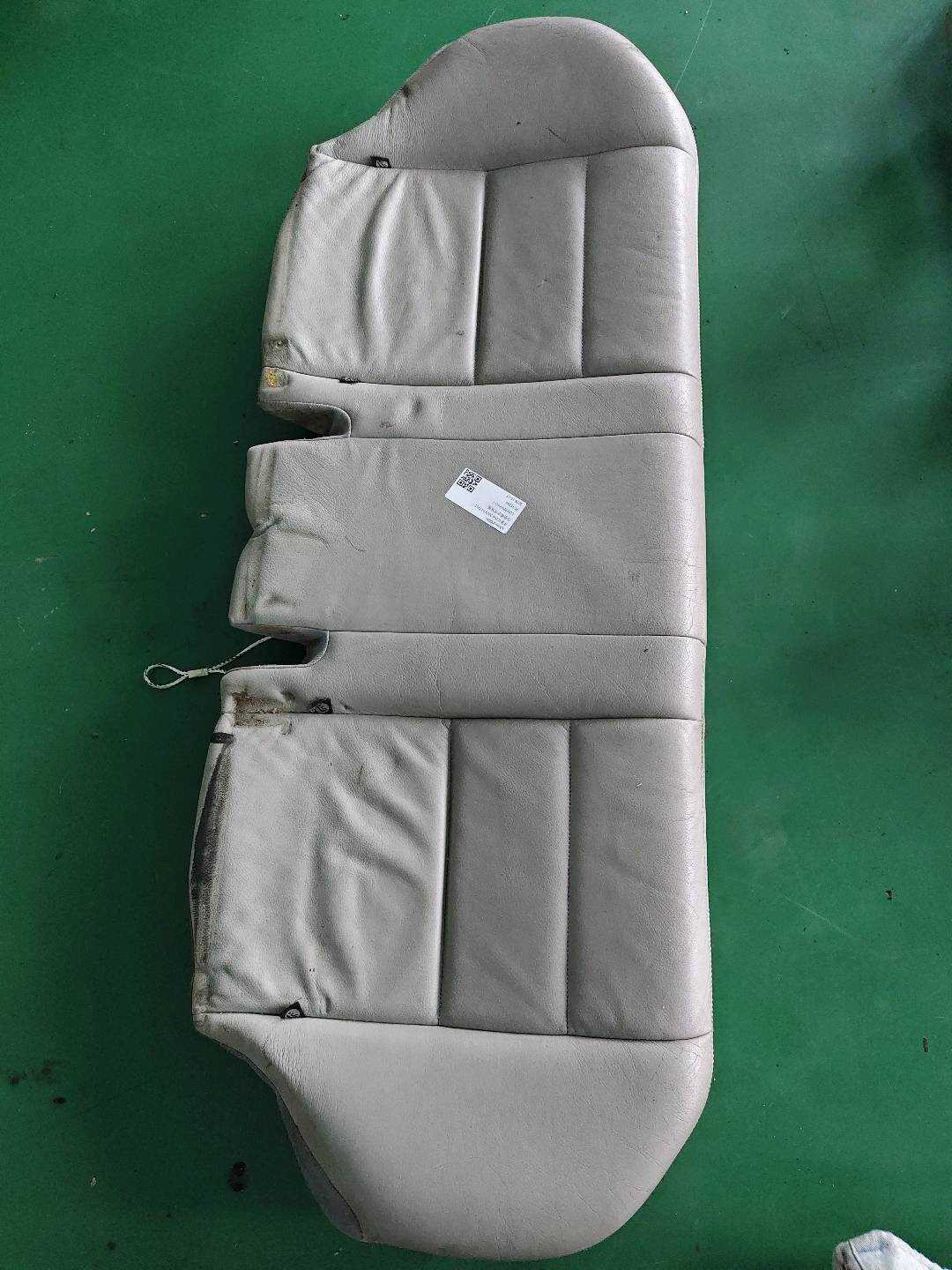 A2049200050 后座椅底座总成