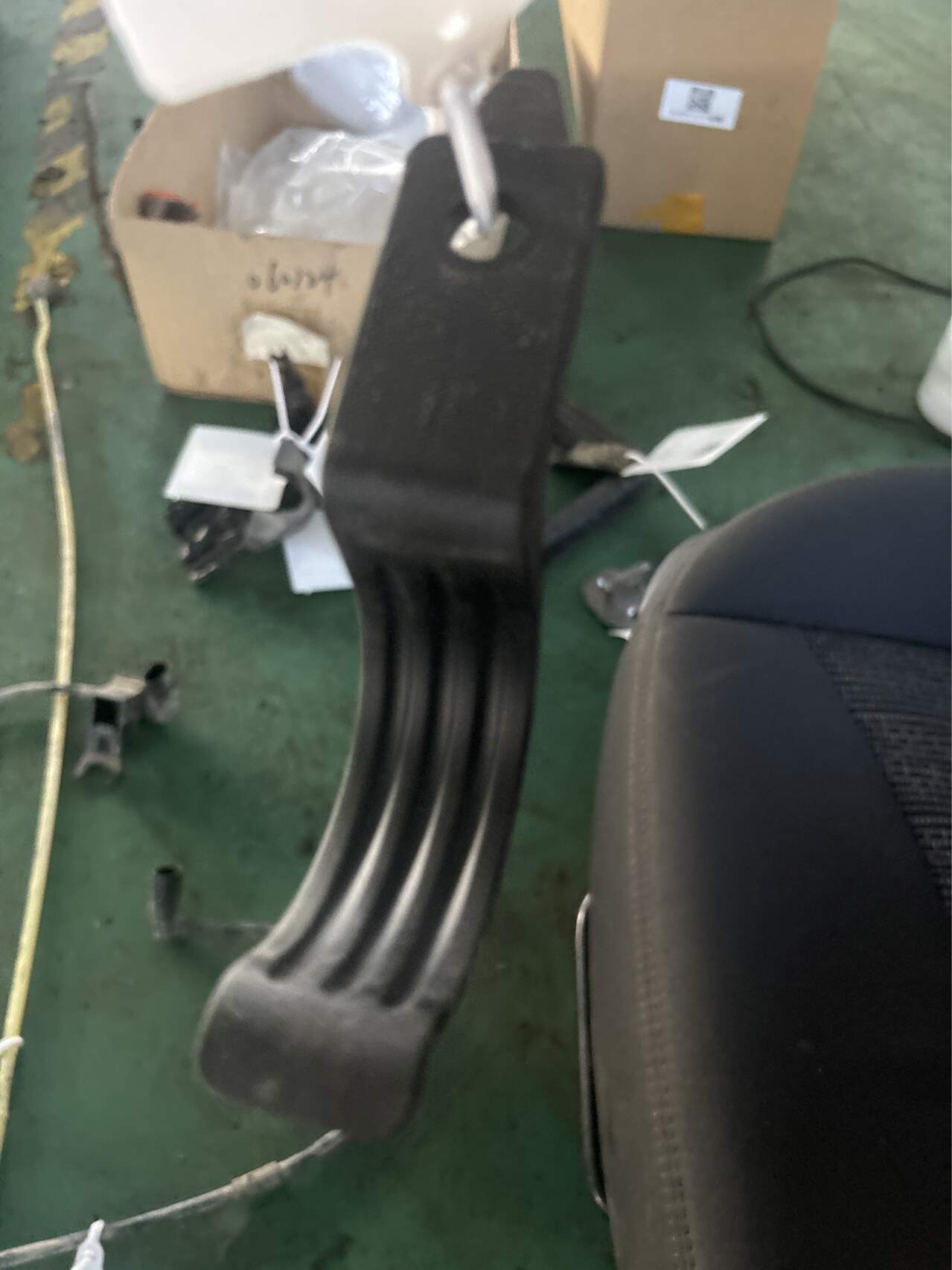 16119454006 燃油滤清器支座