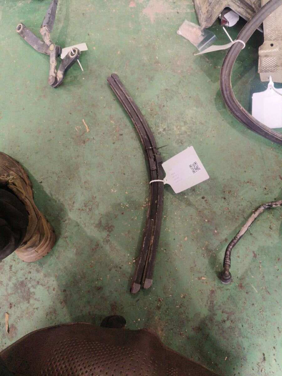 A2048201300 Front Windshield Wiper Blade