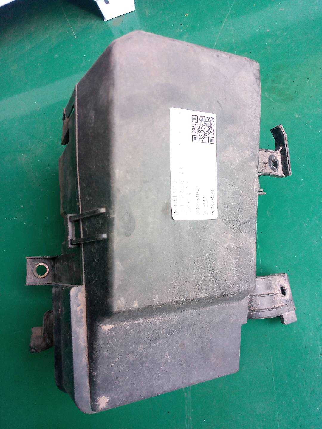 GV2K66760 Engine Fuse Box