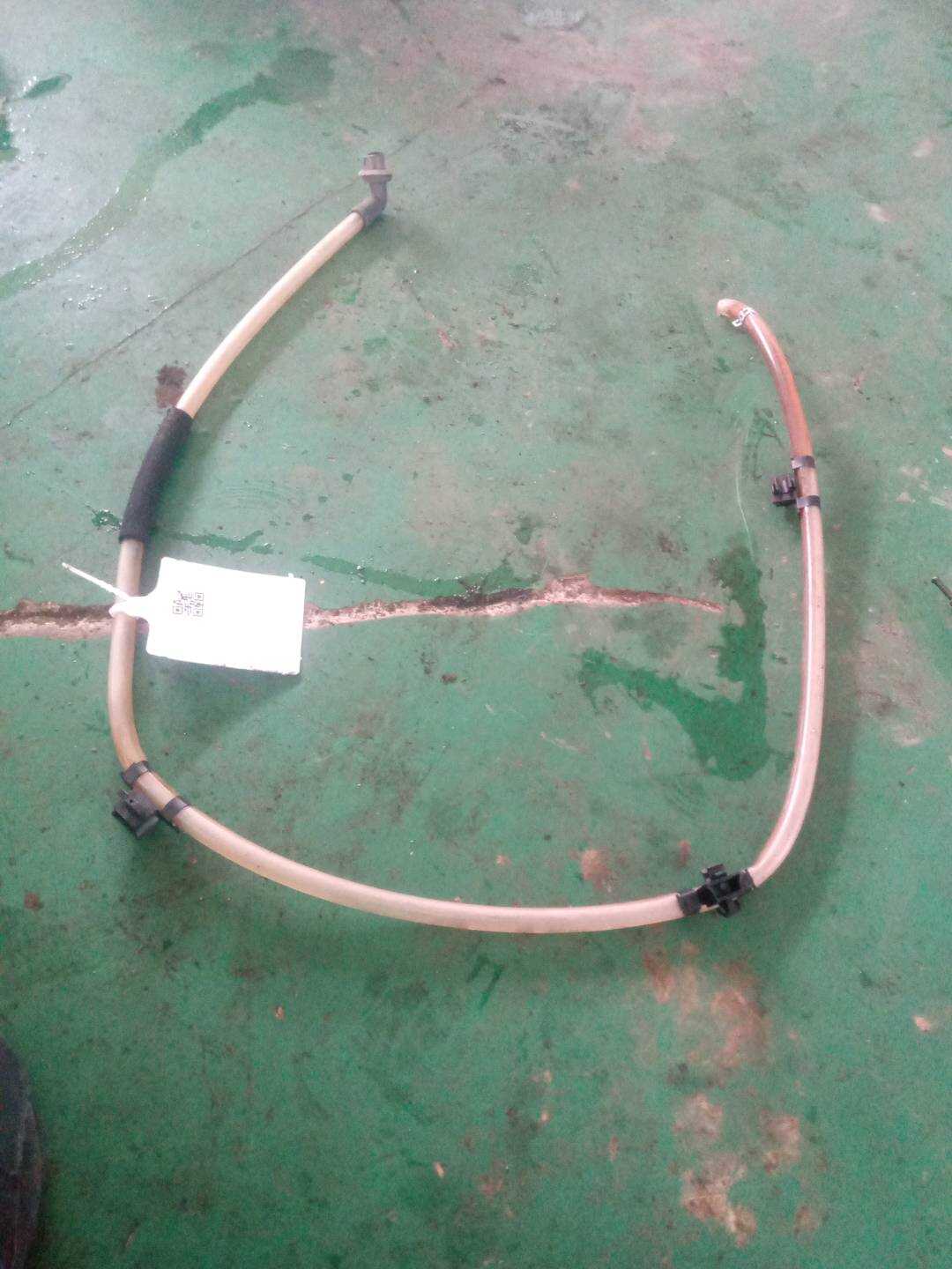 SC5703740A 右后水管组件