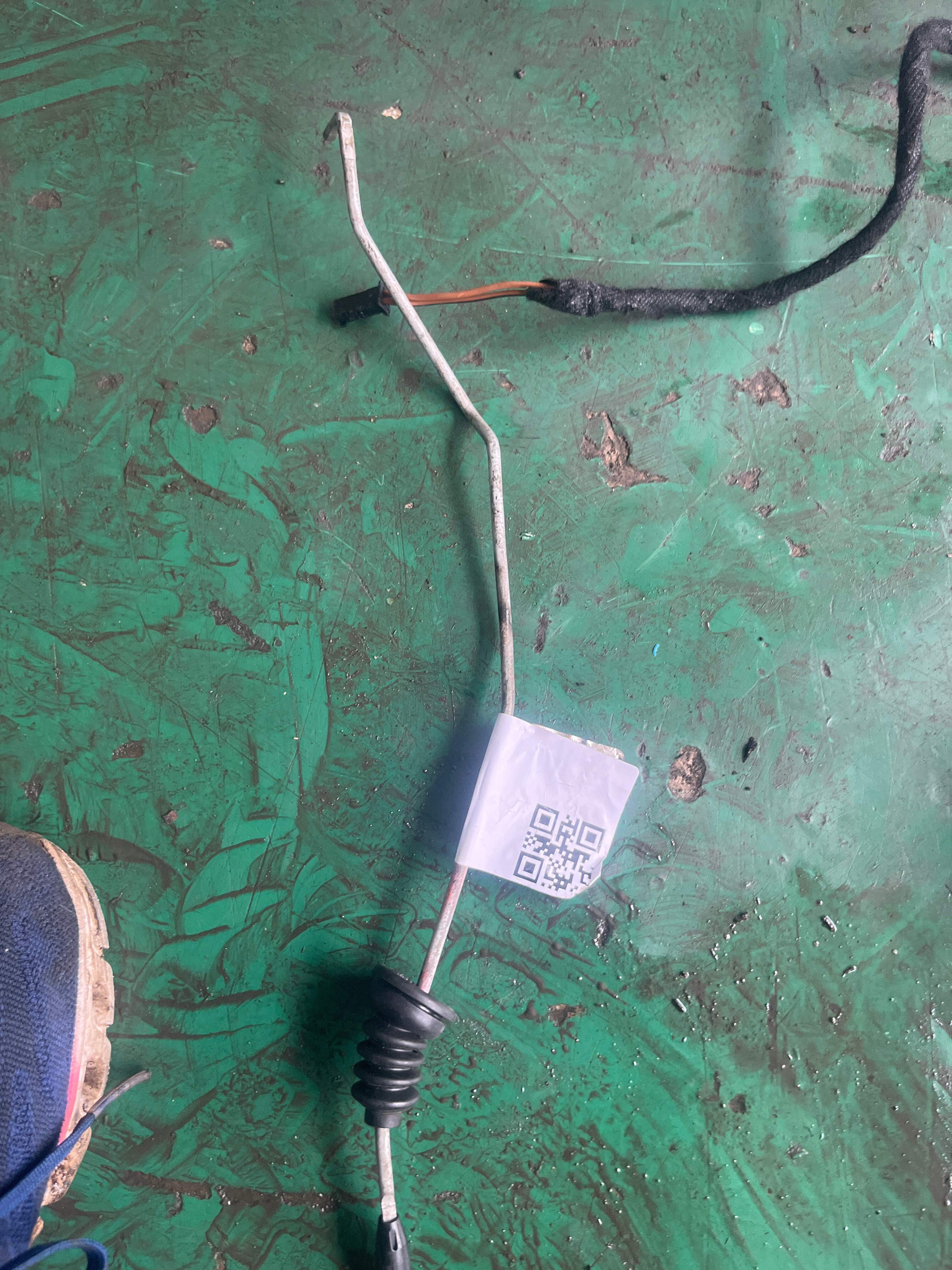 A1667230239 Front Door Lock Rod, Right