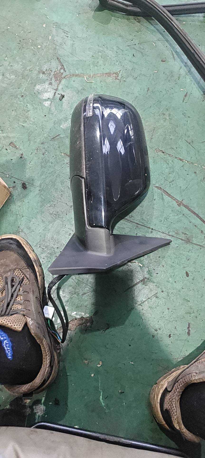 8202200XKZ0YA 右后视镜总成