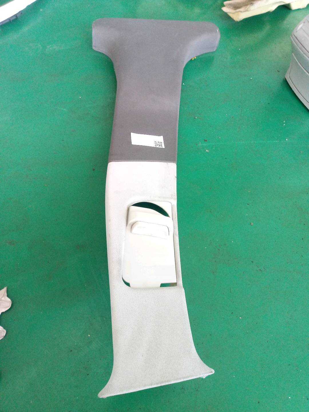 A2116903254 B柱内衬(右)